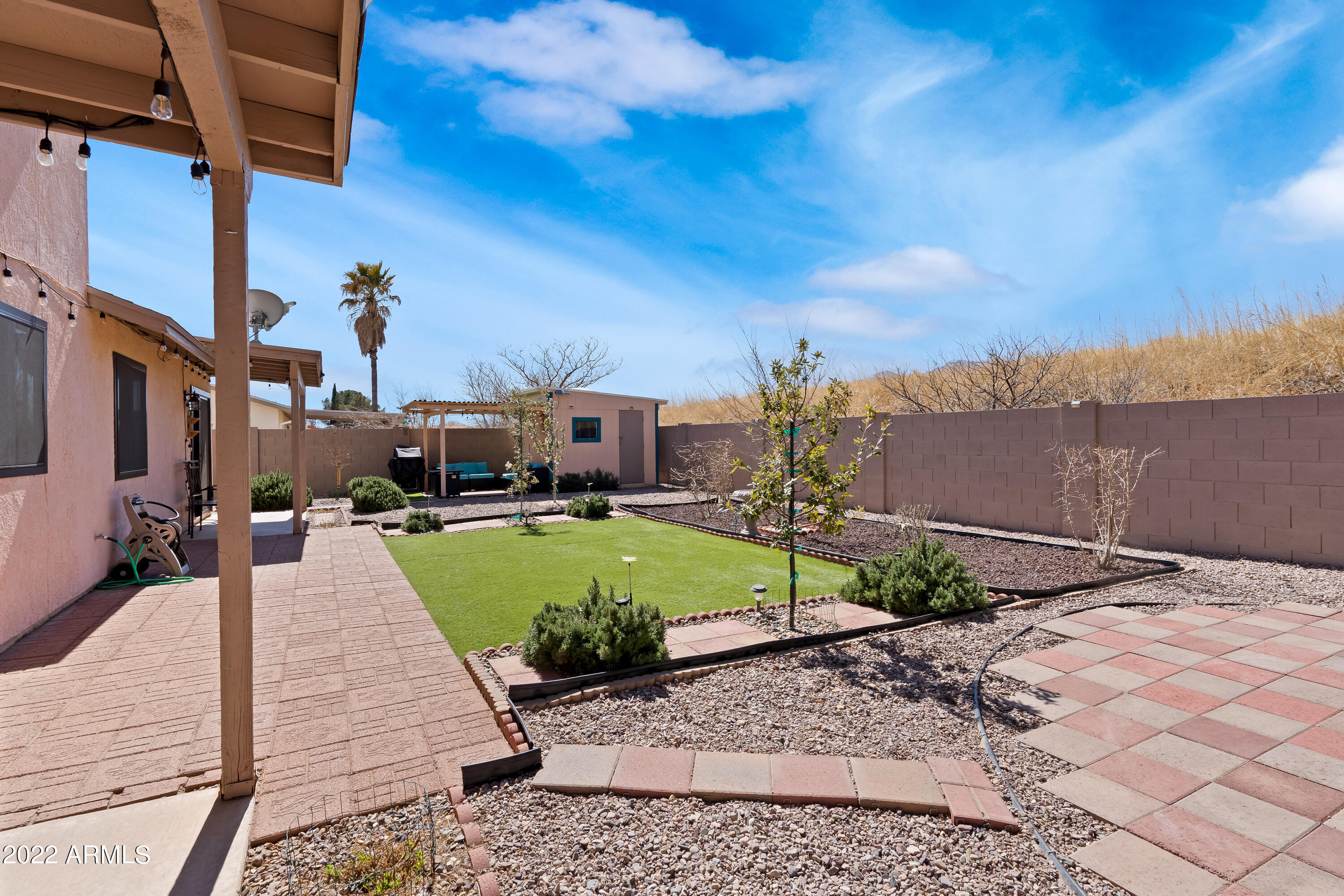 SUMMIT MEADOWS - Residential