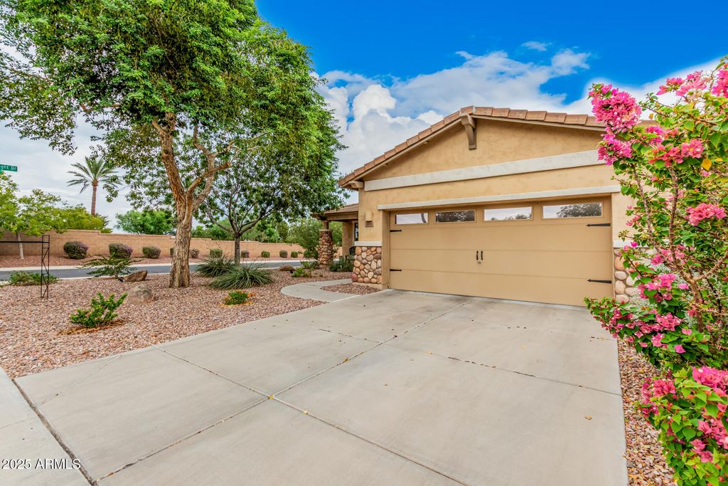 Photo of 3218 N Desert Horizons Lane, Casa Grande, AZ 85122 (MLS # 6932374)