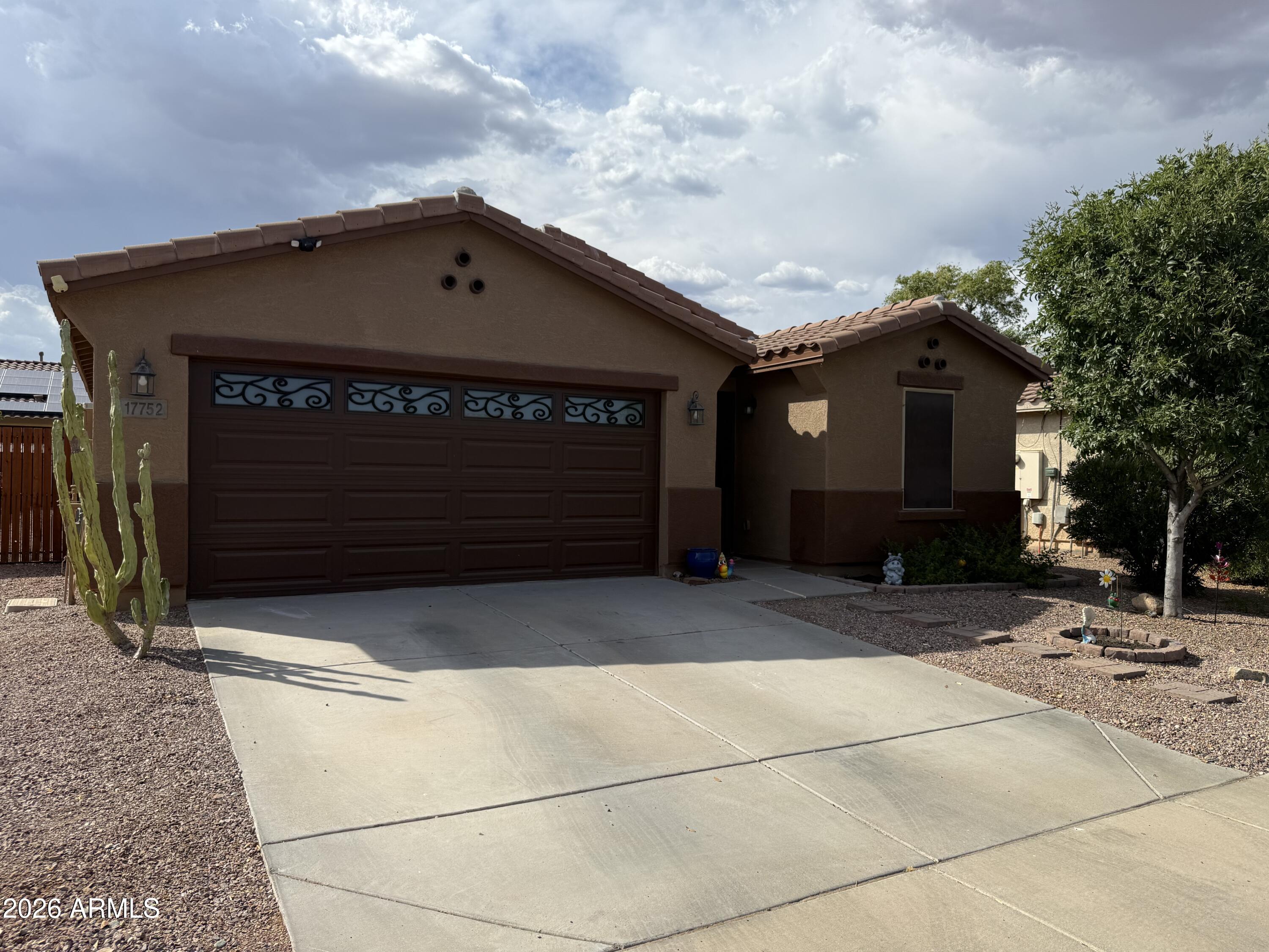 17752 W MAYA Way