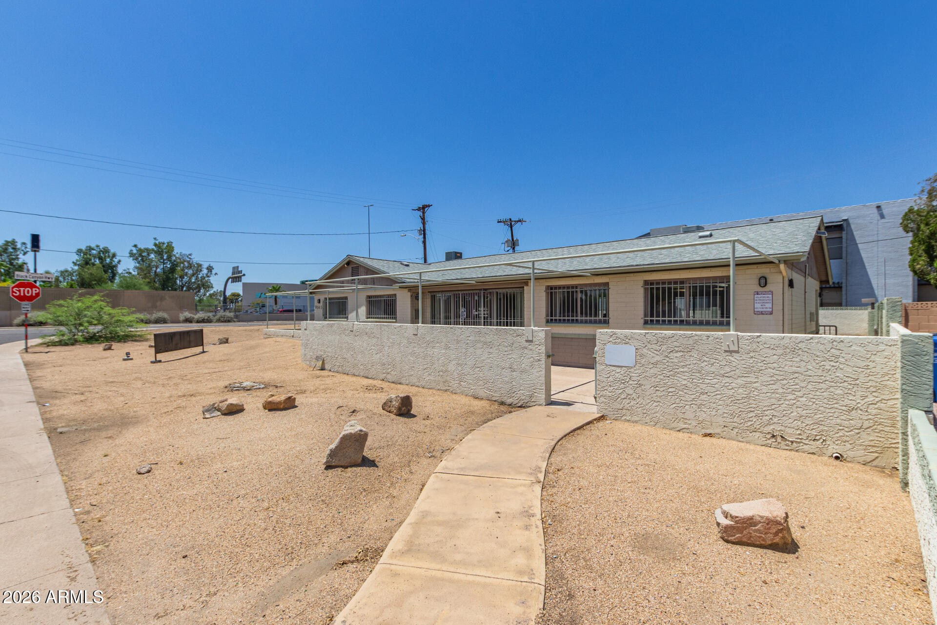 8545 N BLACK CANYON Highway