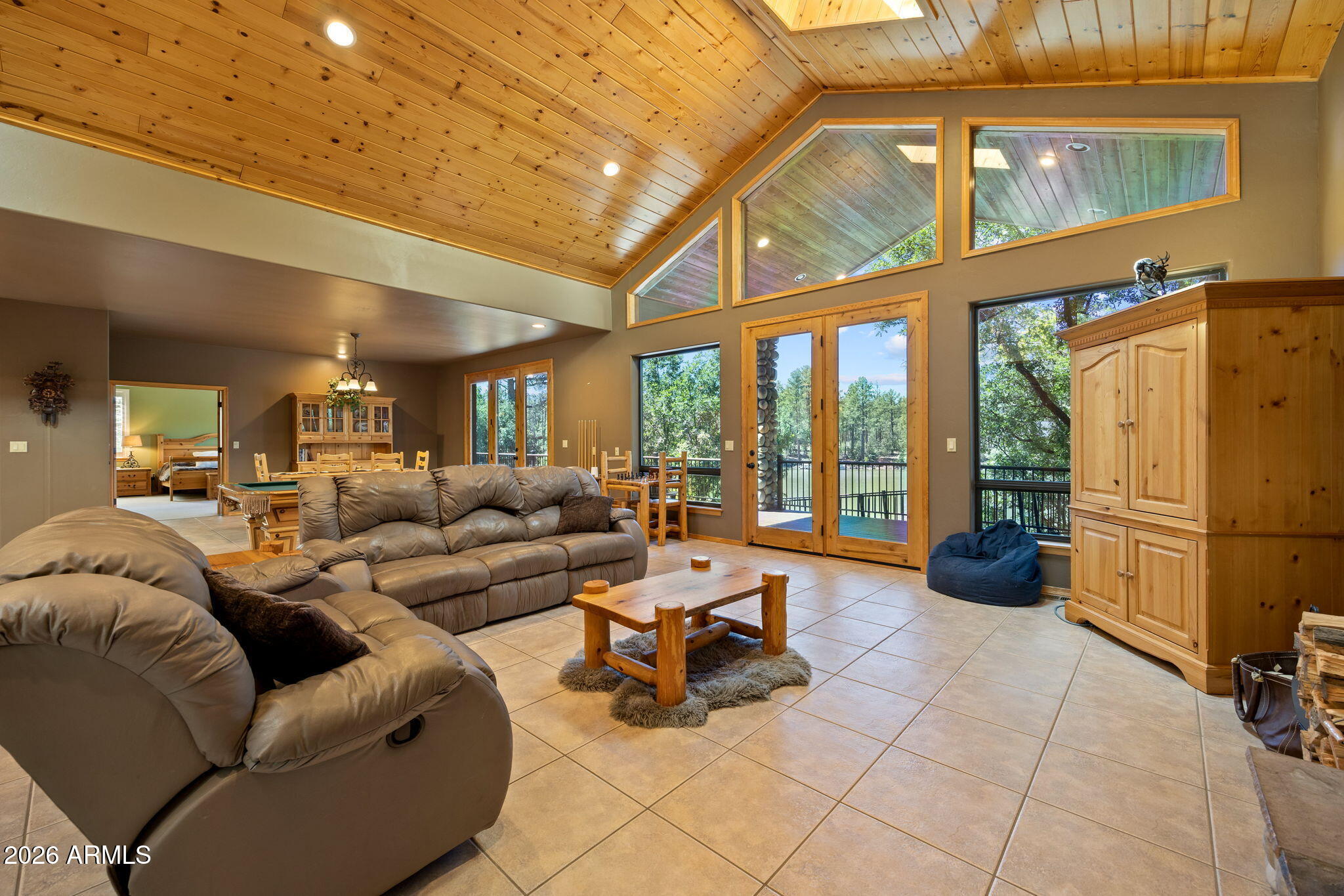 784 PINE CREEK Drive