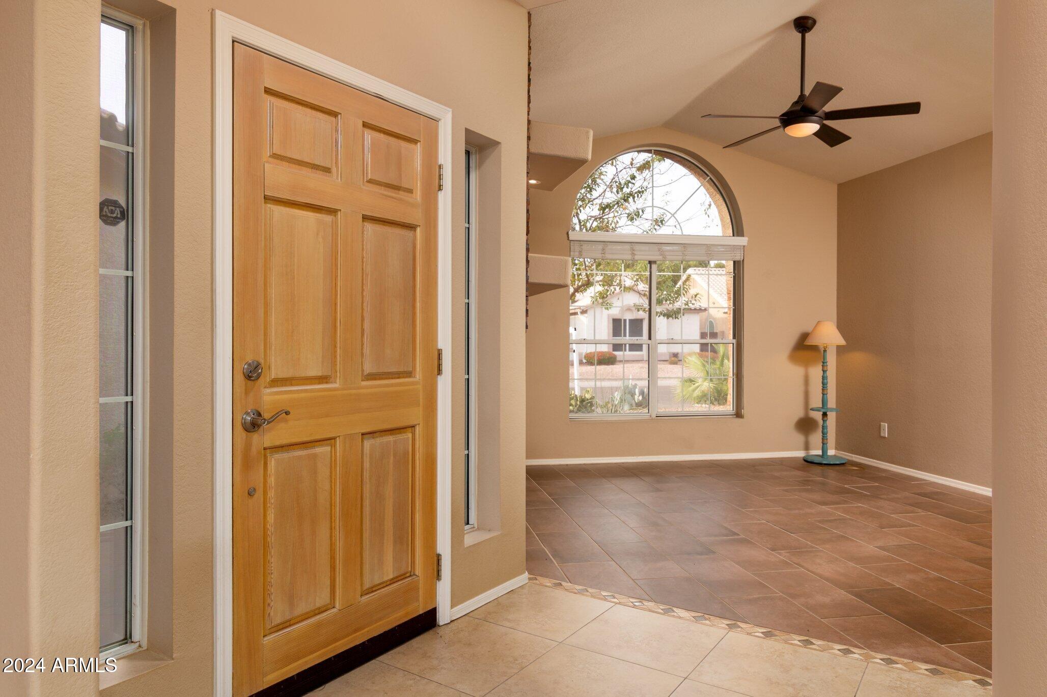 851 N PINEVIEW Drive