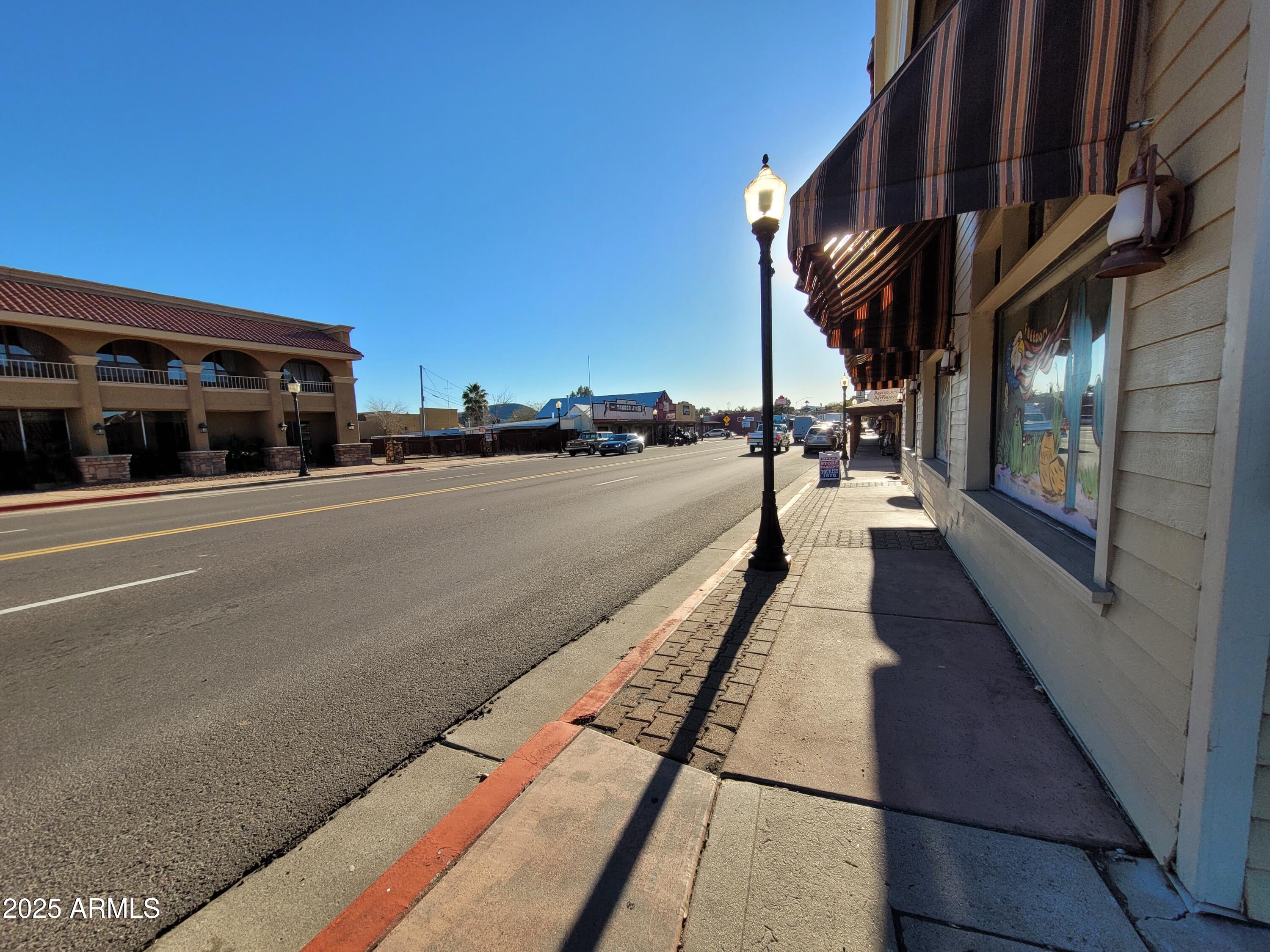 WICKENBURG - Land