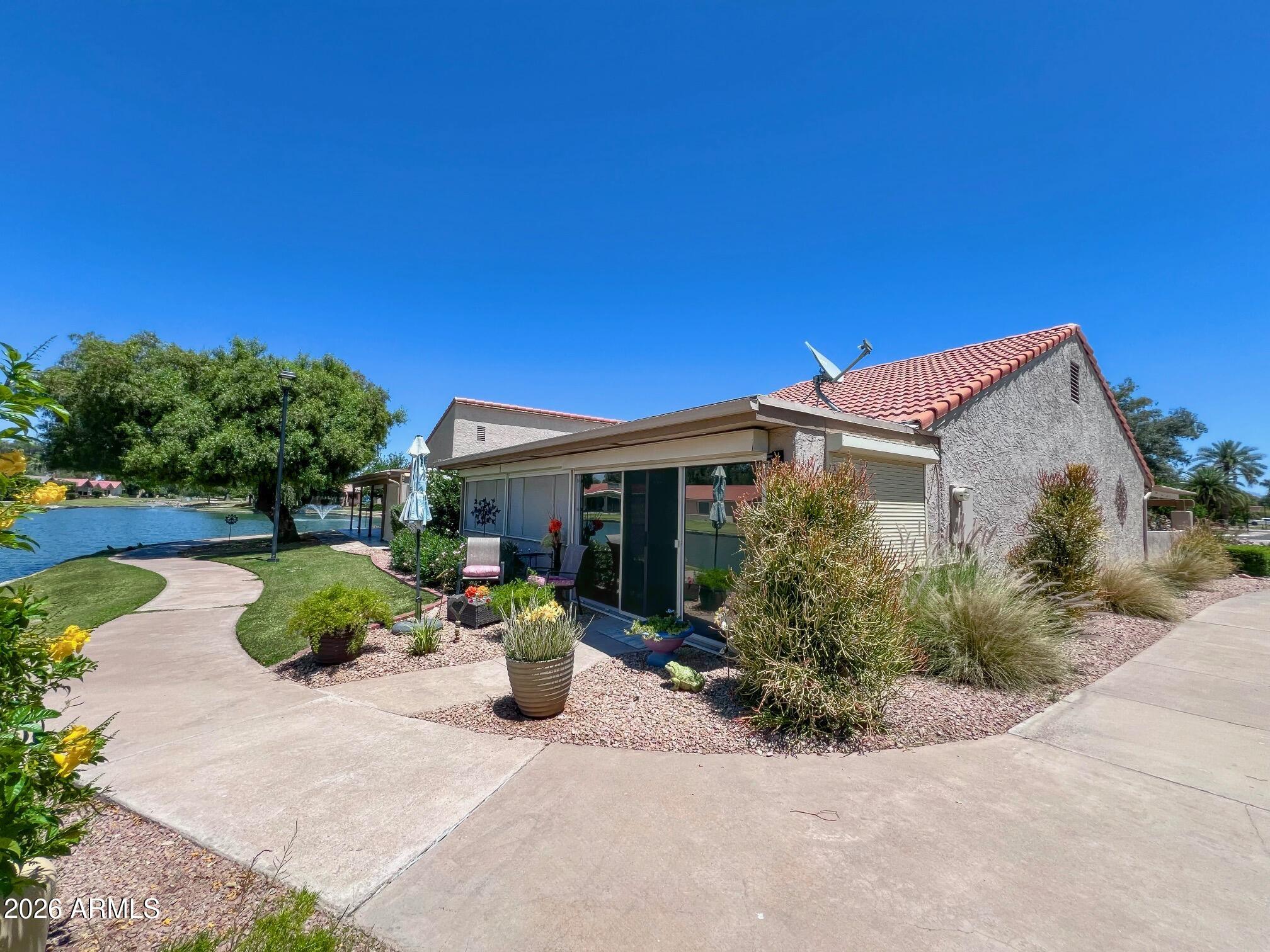 403 LEISURE WORLD --