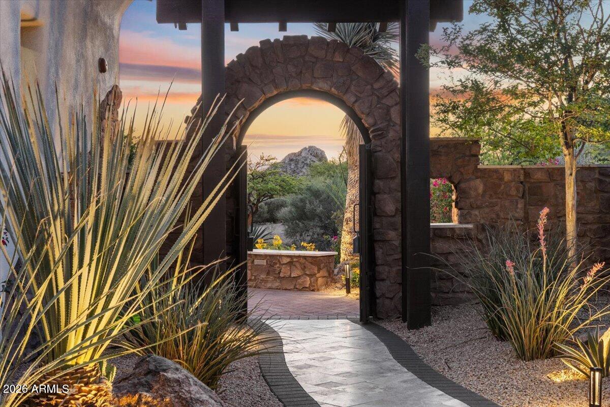 SONORAN CREST - Residential