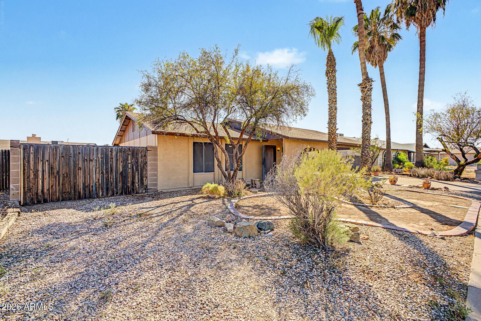 515 W GREENTREE Drive