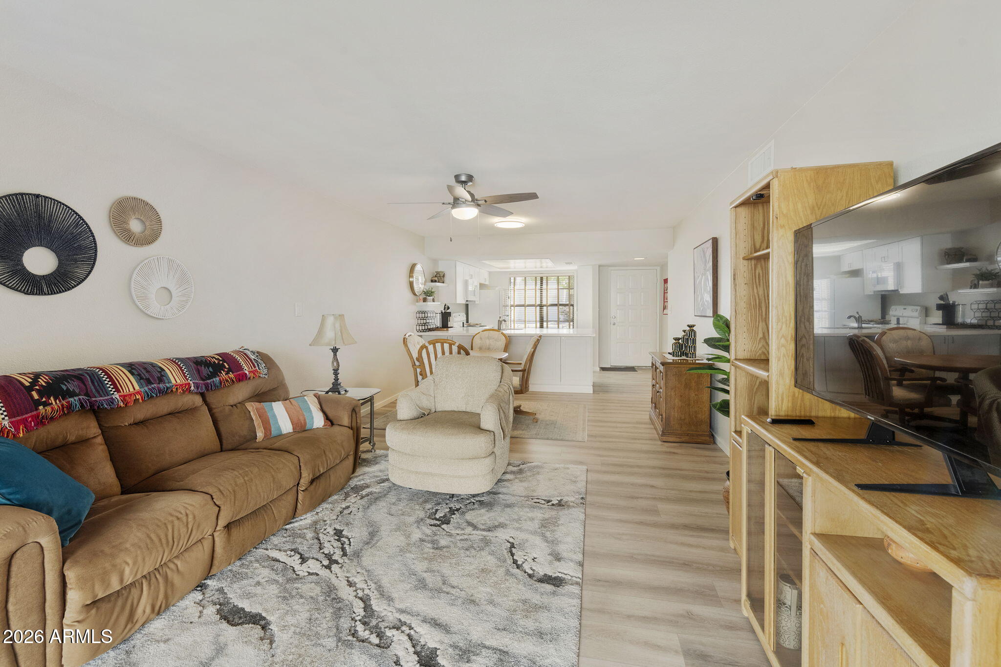 452 S DESERT FLOWER Drive