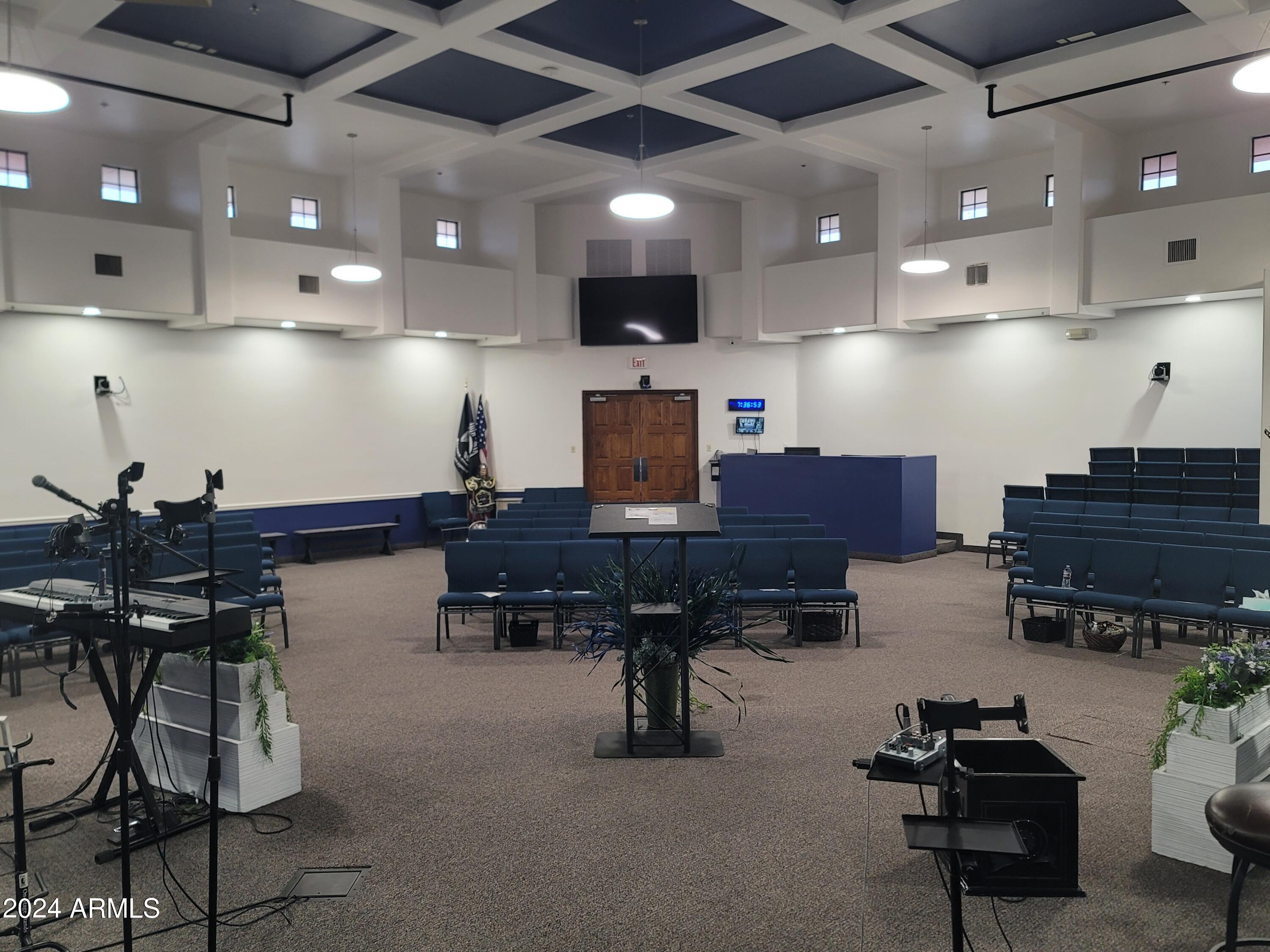 Photo 1 of 24 — 3015 E WARNER Road, Gilbert, AZ 85296
