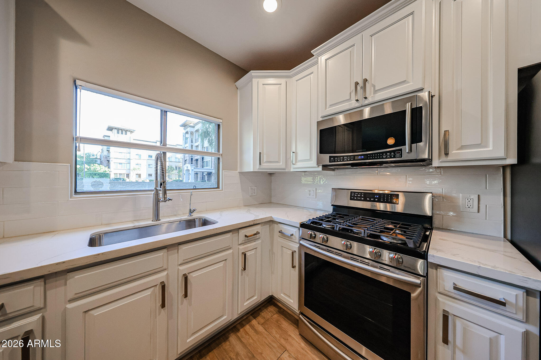 5350 E DEER VALLEY Drive 1253