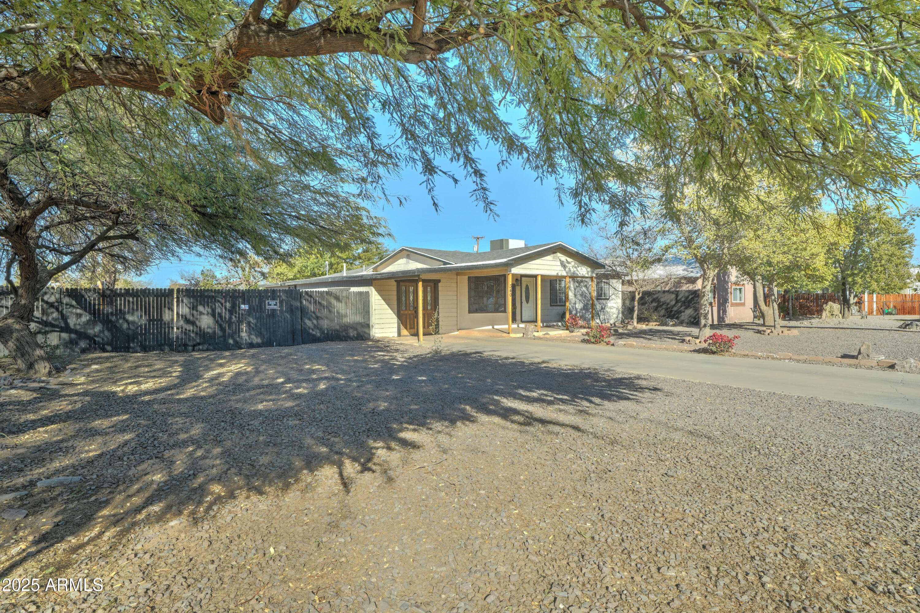 340 W Lindbergh Avenue