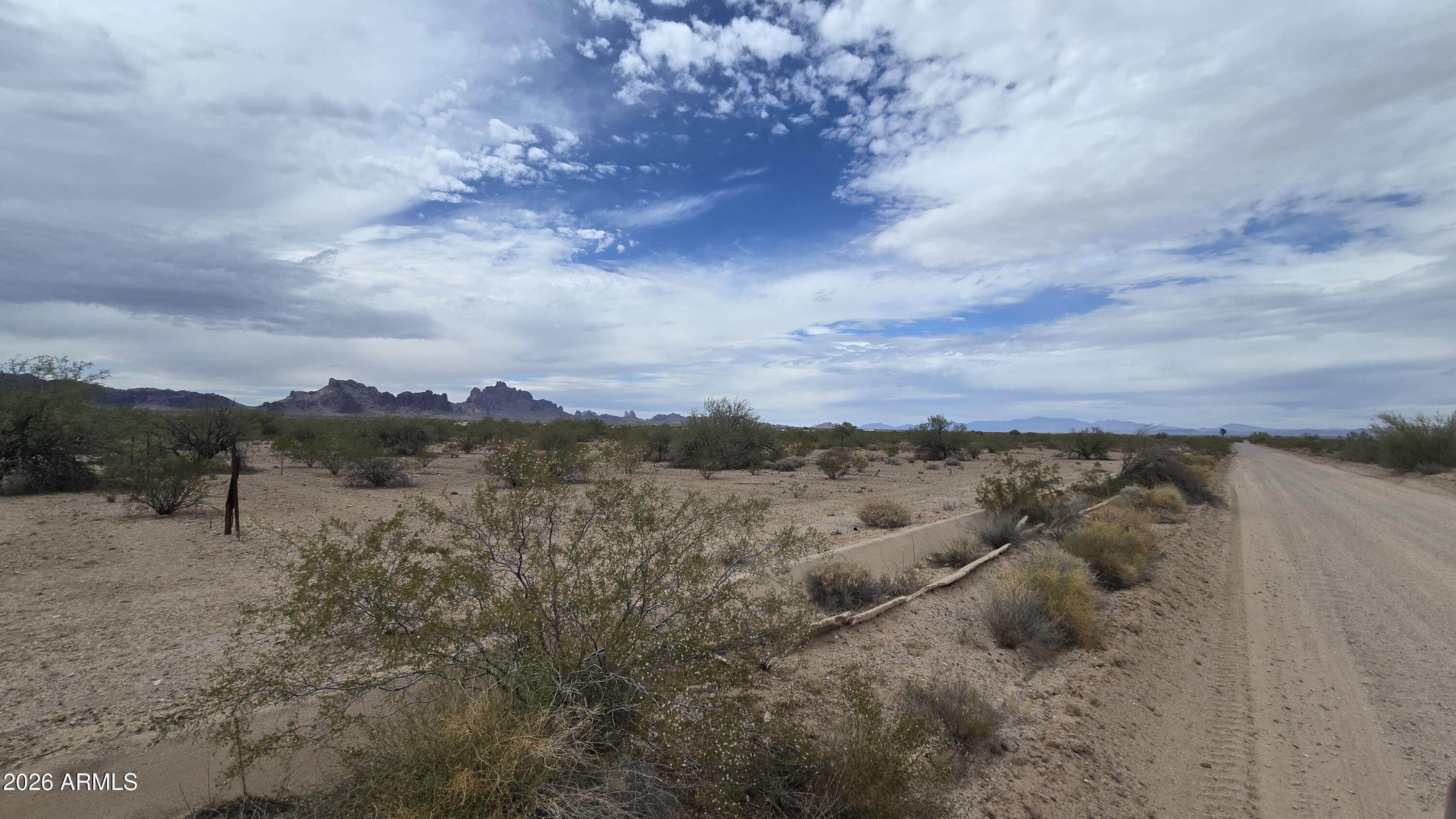 HARQUAHALA RANCHES UNIT 1 - Land