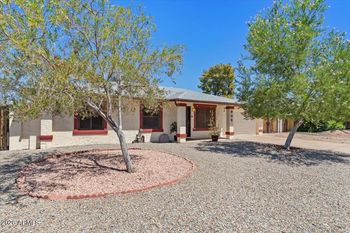 908 W LAGUNA AZUL Avenue