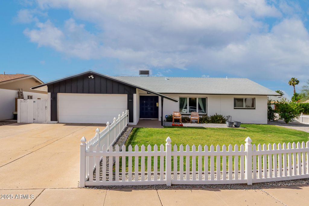 Photo of 4616 S Poplar Street, Tempe, AZ 85282 (MLS # 6937869)