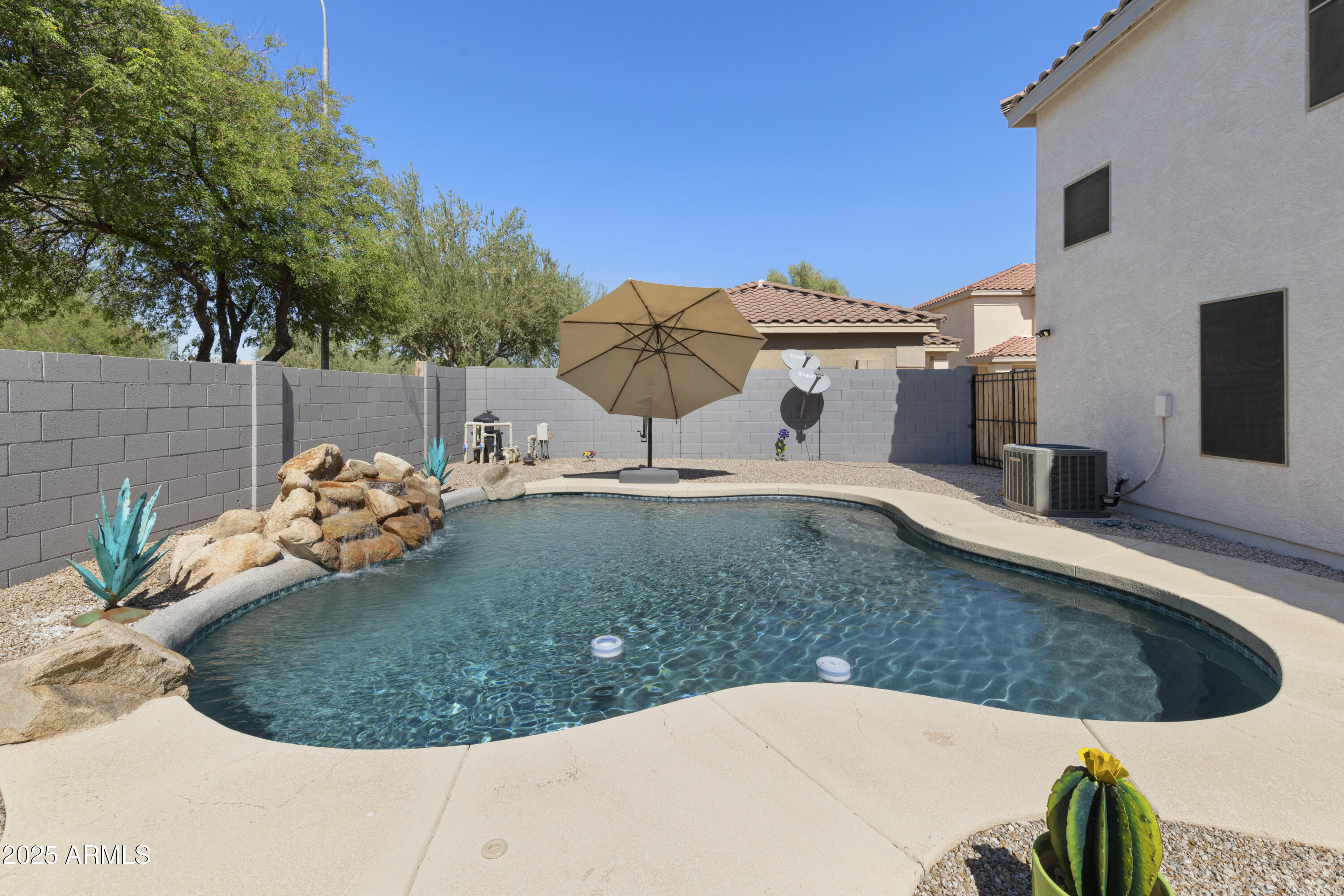 2258 E GLENEAGLE Drive