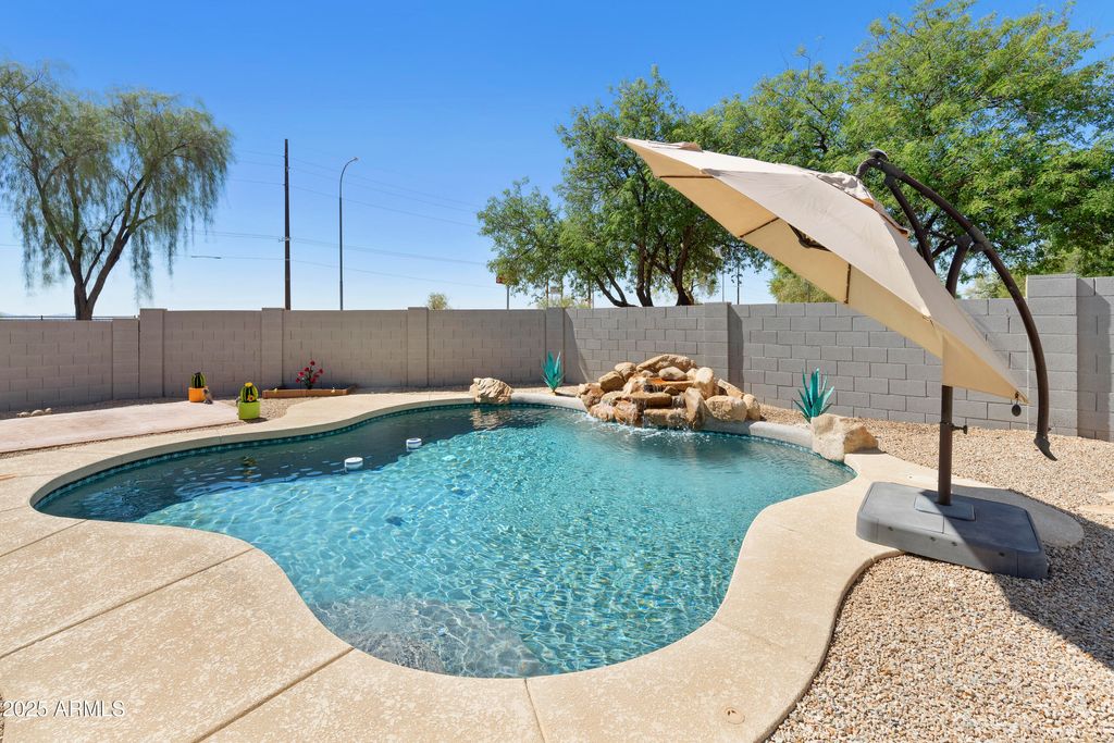 Photo of 2258 E Gleneagle Drive, Chandler, AZ 85249 (MLS # 6927143)