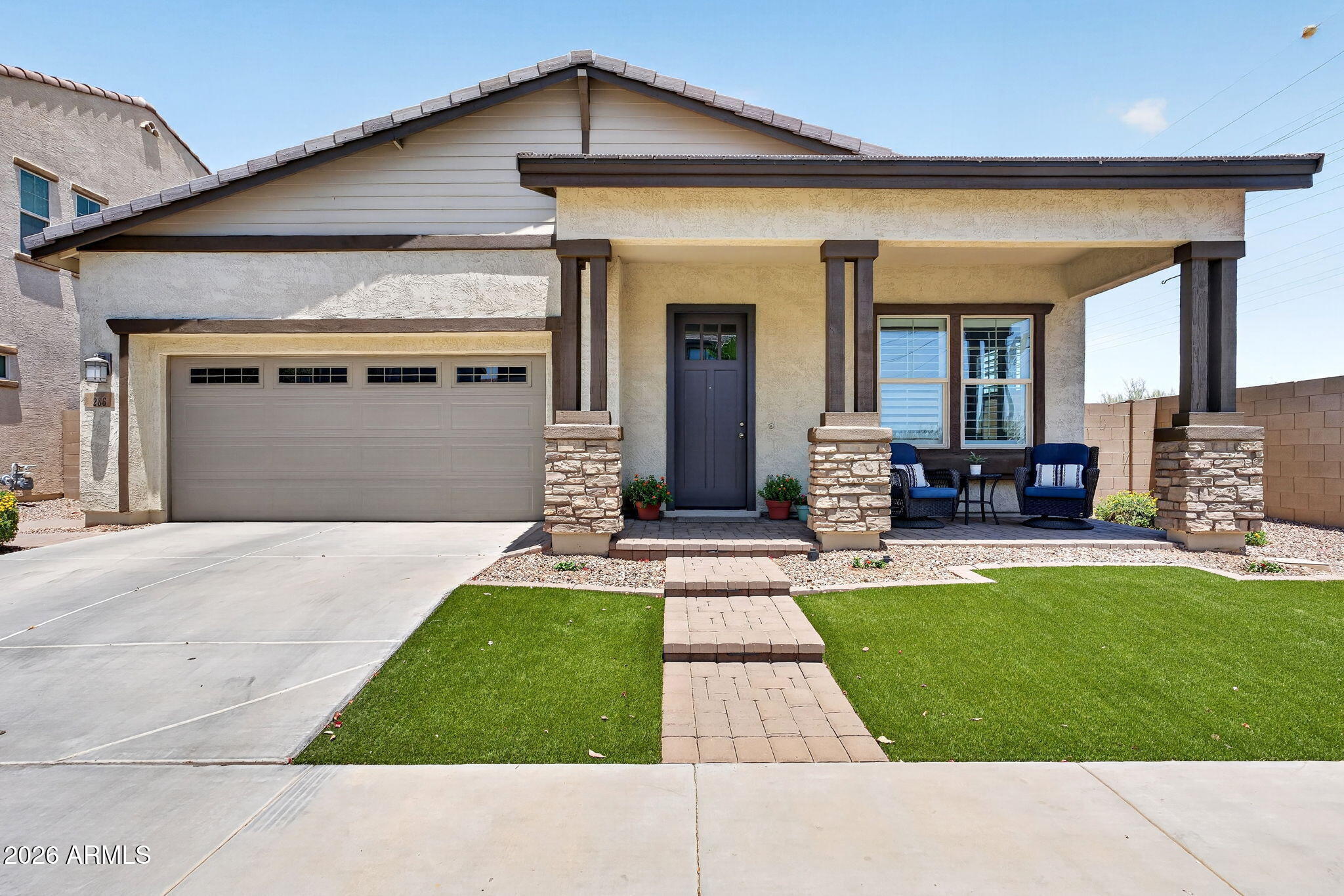 286 E DOGWOOD Drive