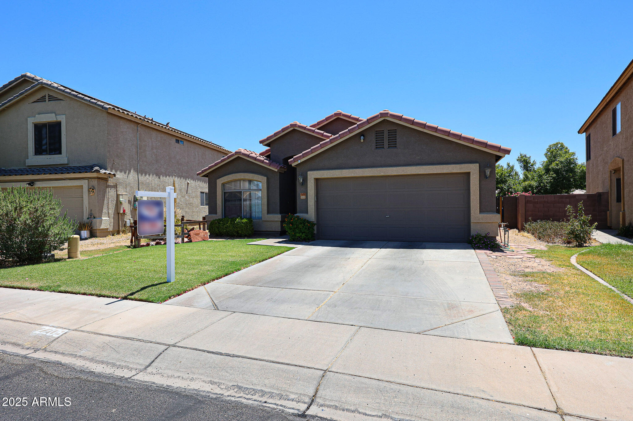 2209 N 105TH Avenue
