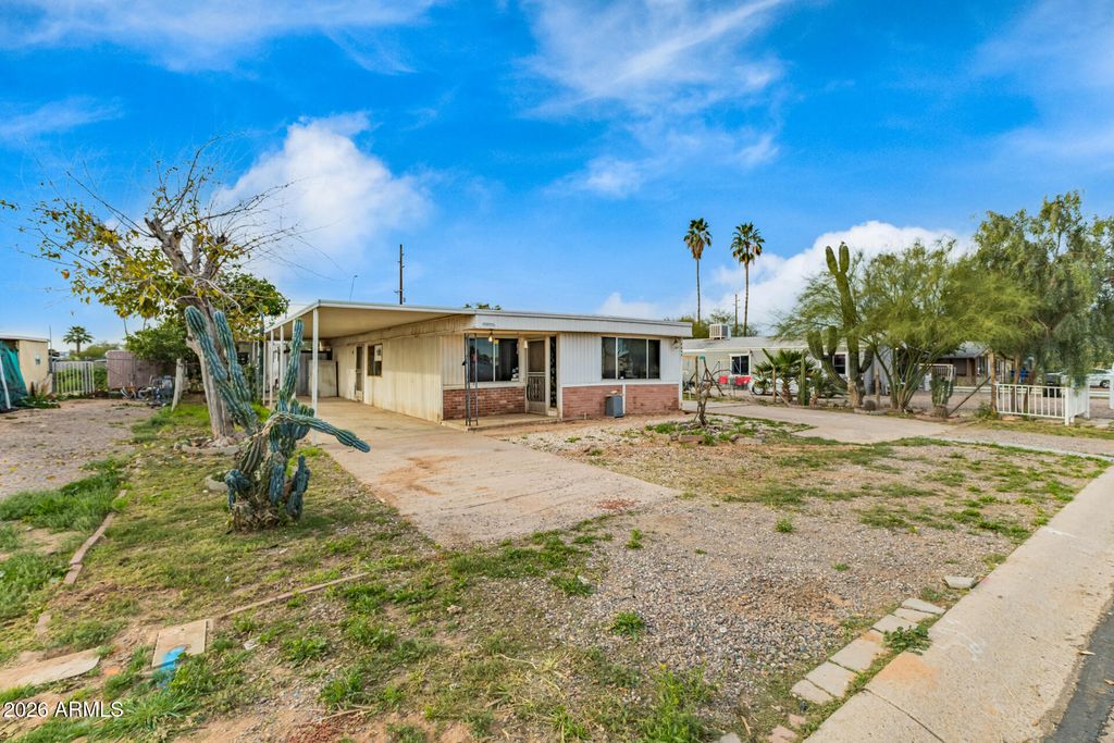 Photo of 7637 E Flossmoor Avenue #855, Mesa, AZ 85208 (MLS # 6999457)