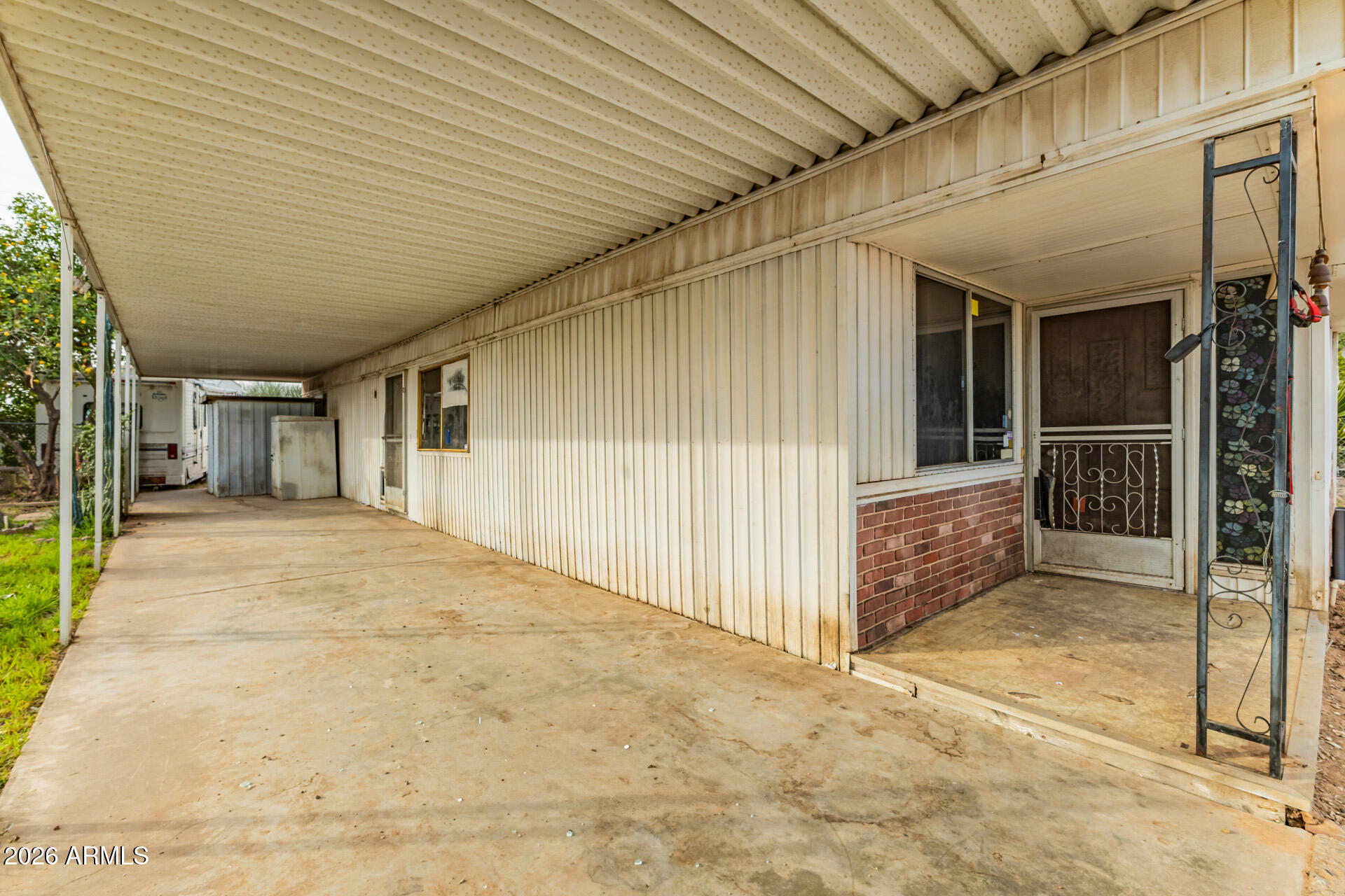 7637 E FLOSSMOOR Avenue 855