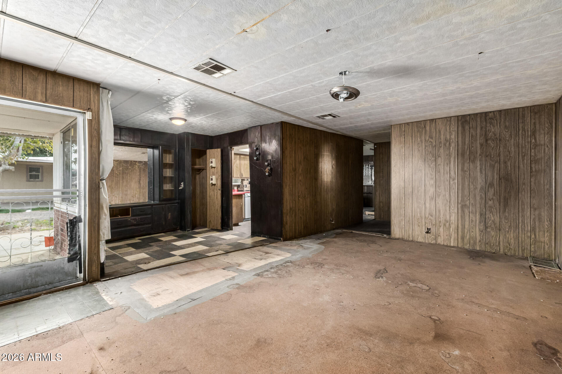 7637 E FLOSSMOOR Avenue 855