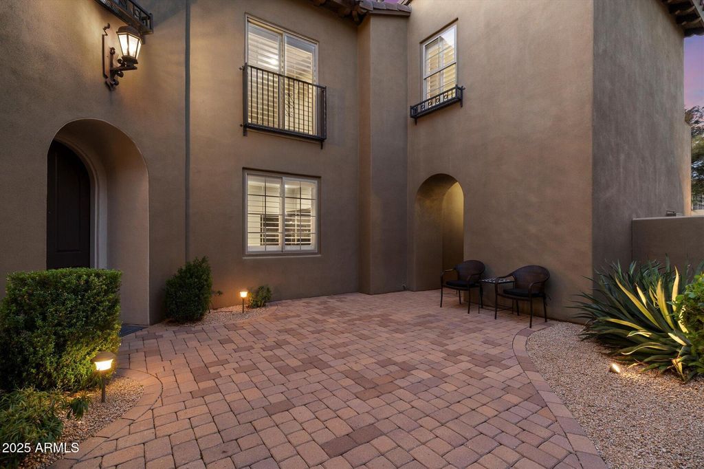 Photo of 3973 E Hummingbird Lane, Phoenix, AZ 85050 (MLS # 6952336)