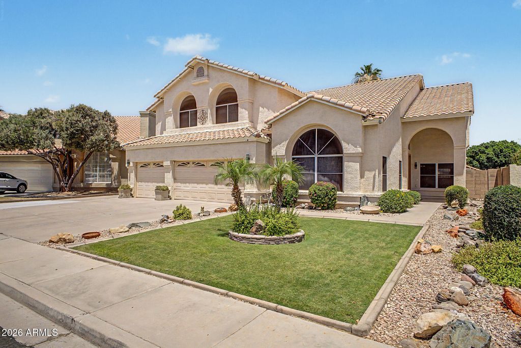 Photo of 1236 E Palo Verde Street, Gilbert, AZ 85296 (MLS # 7031355)