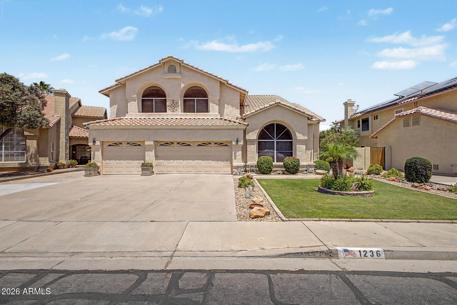 1236 E PALO VERDE Street