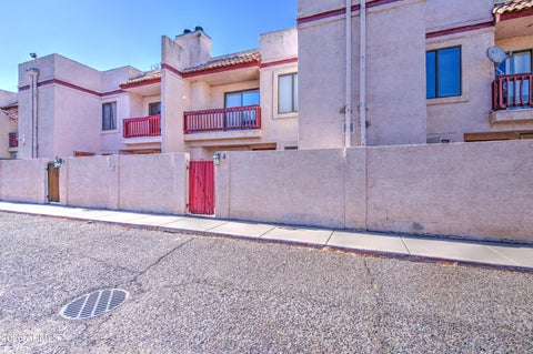 Photo of 3001 E Grandview Road #8, Phoenix, AZ 85032 (MLS # 7047881)