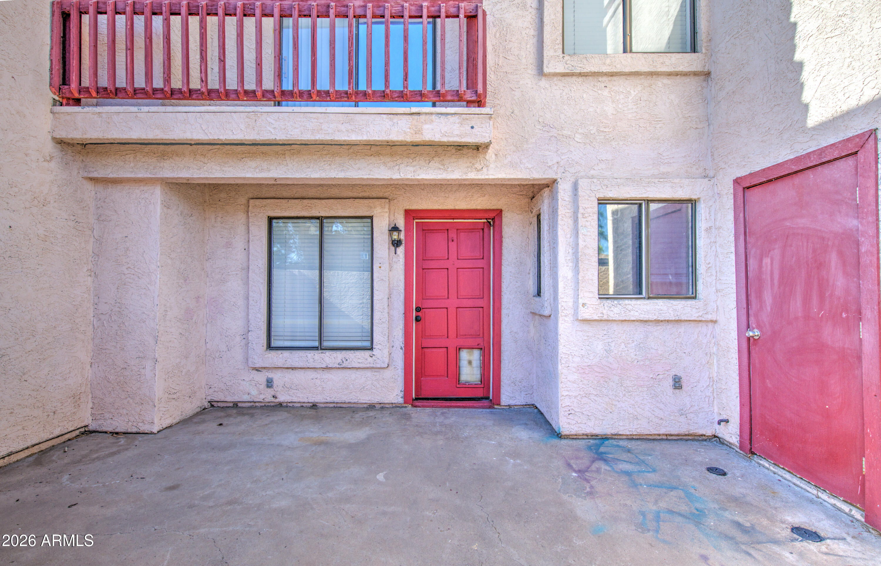 3001 E GRANDVIEW Road 8