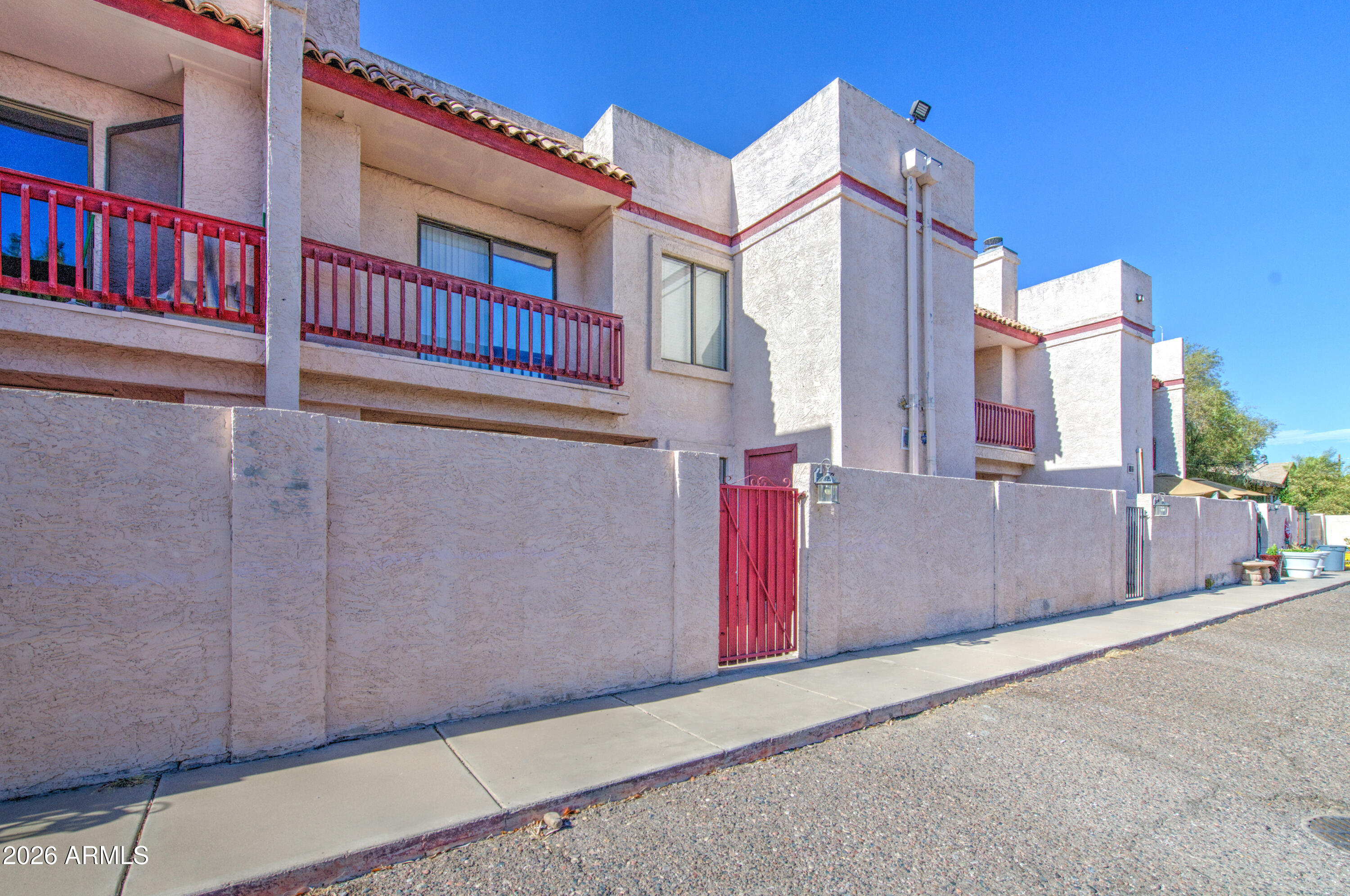 3001 E GRANDVIEW Road 8