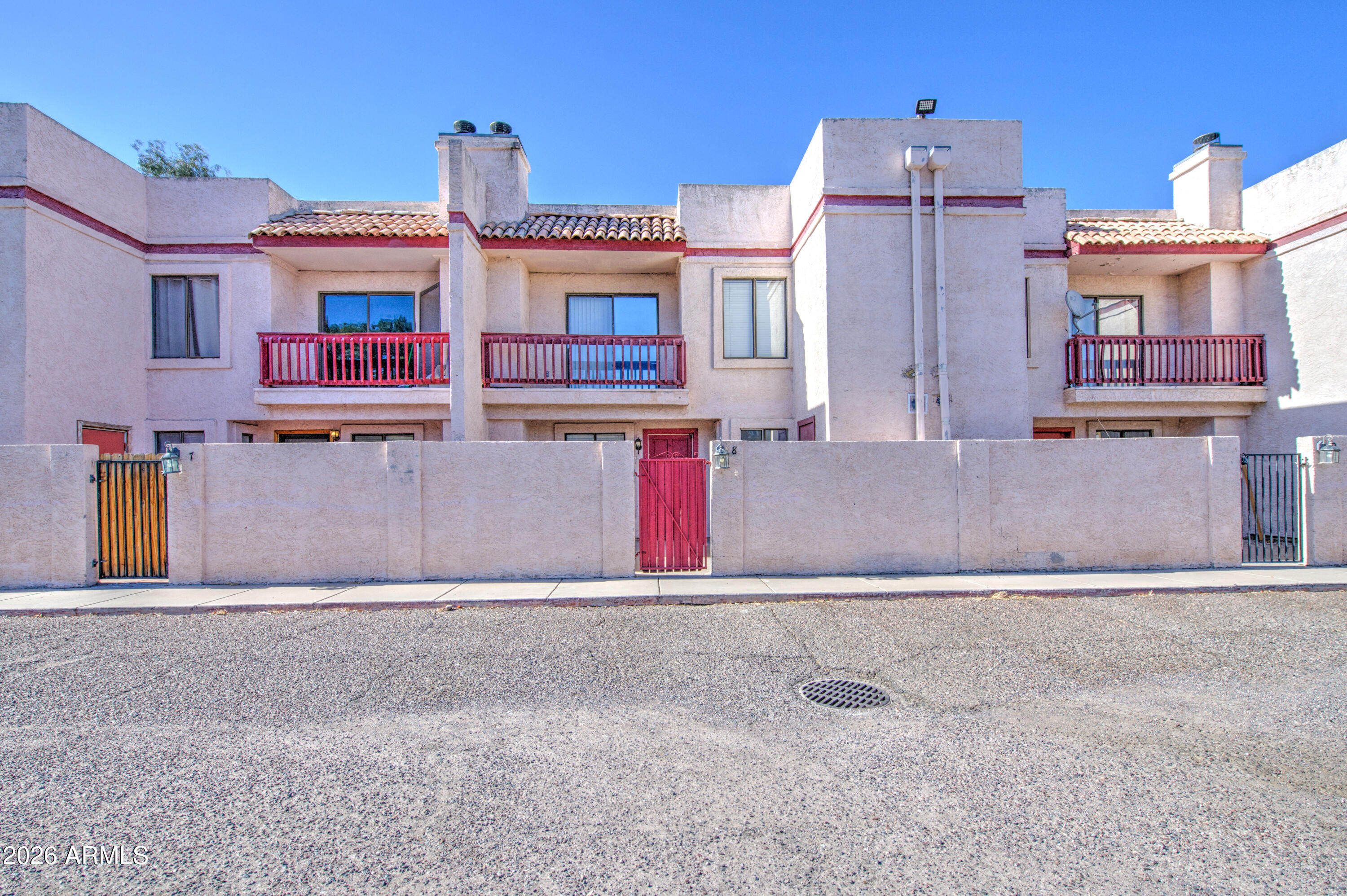 3001 E GRANDVIEW Road 8