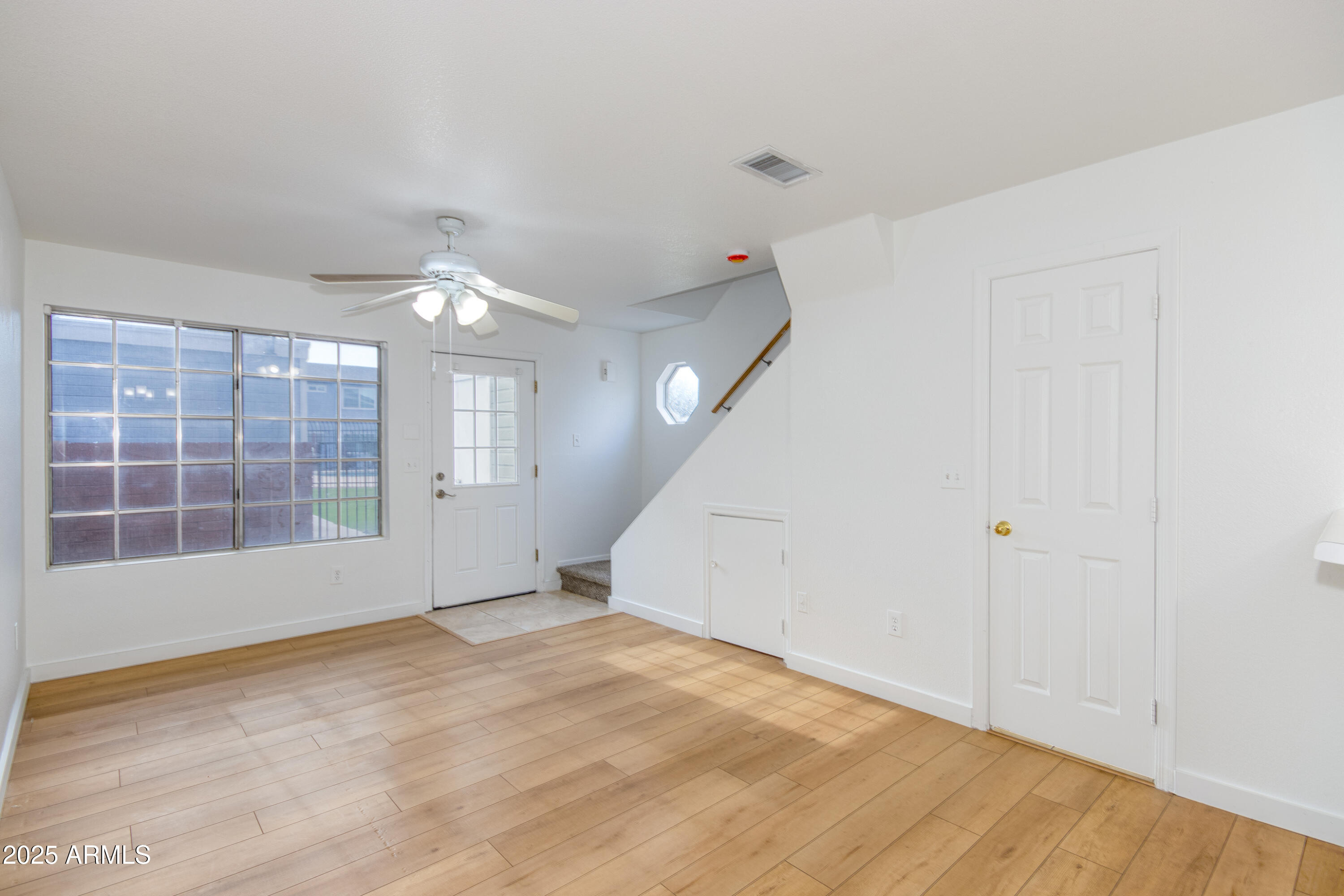 2301 E UNIVERSITY Drive 384
