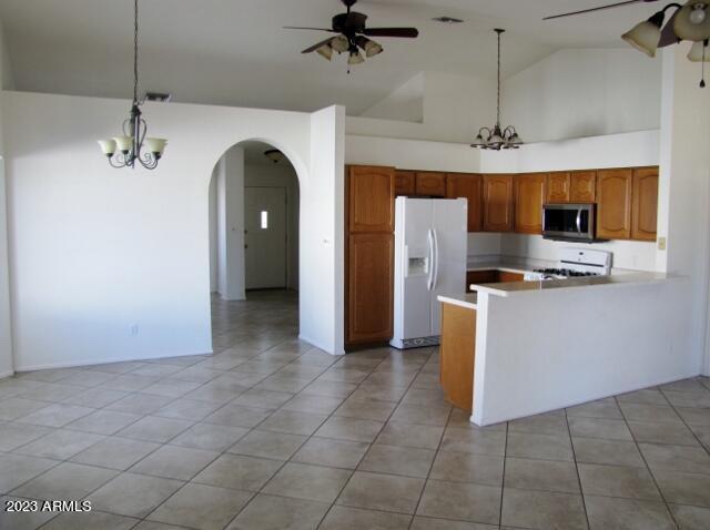 PUEBLO DEL SOL COUNTRY CLUB ESTATES UNIT 1 - Residential Lease