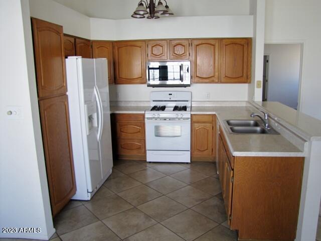 PUEBLO DEL SOL COUNTRY CLUB ESTATES UNIT 1 - Residential Lease