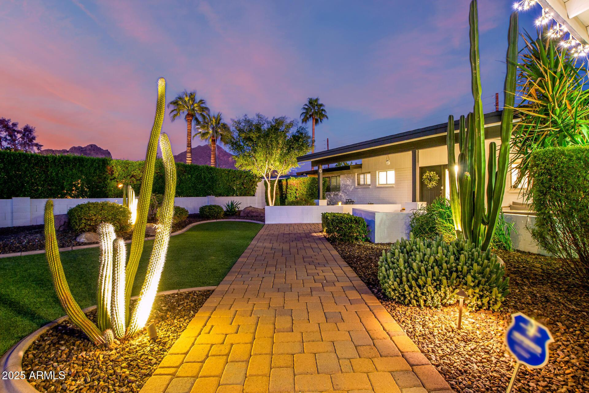 4431 E Calle Allegre