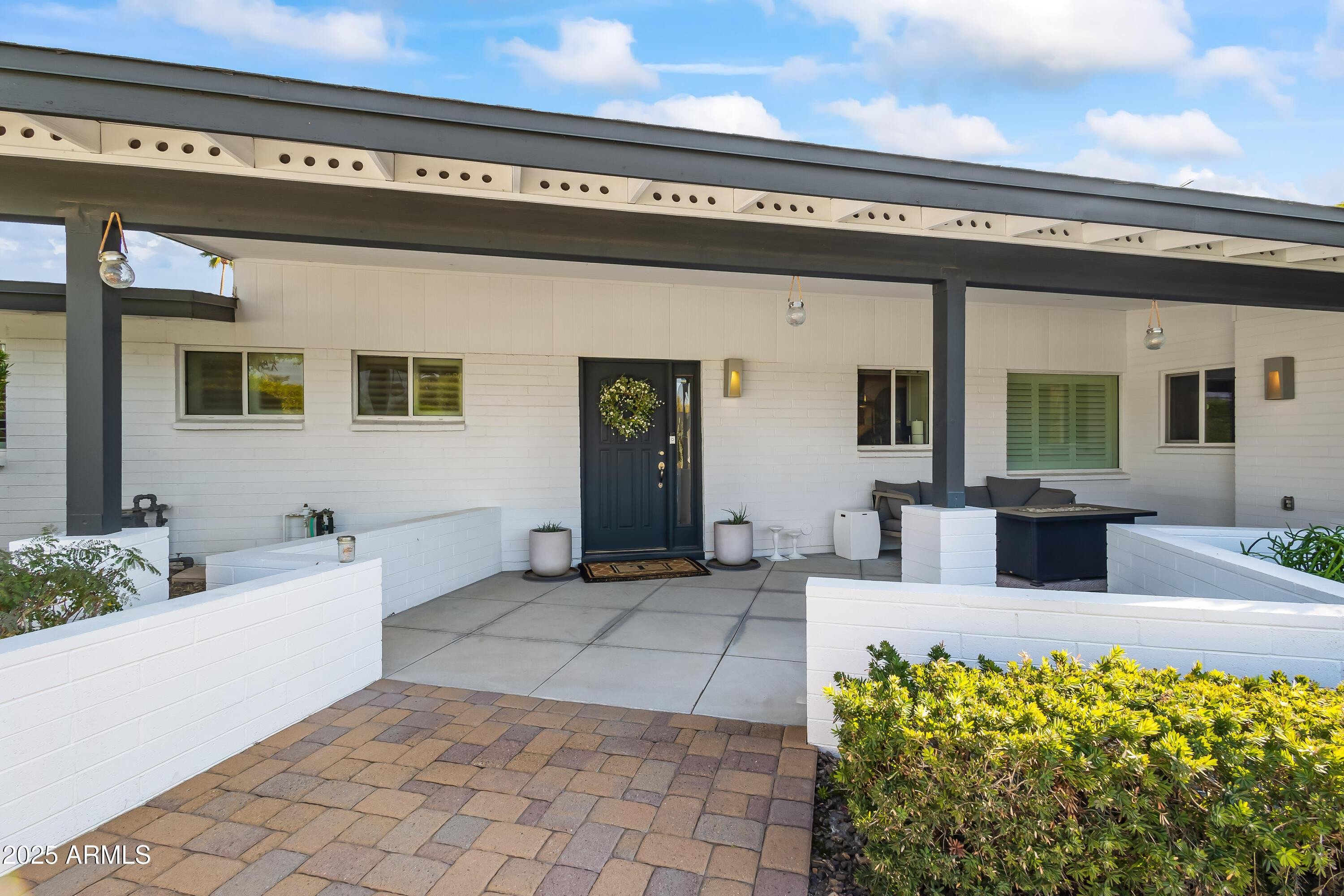4431 E Calle Allegre