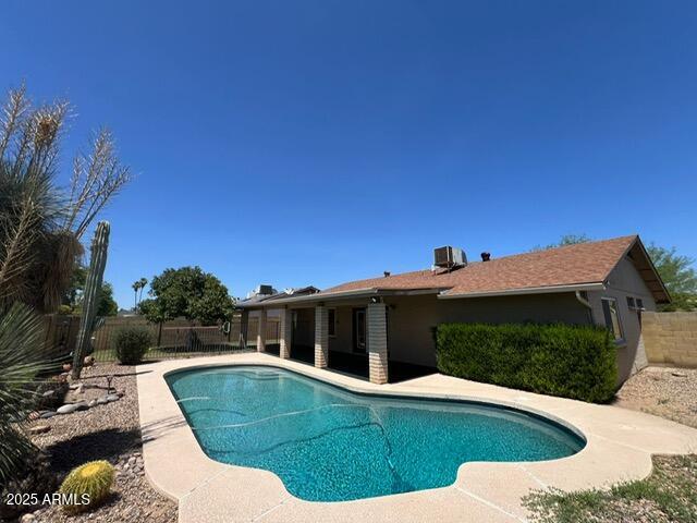 9402 N 48TH Drive