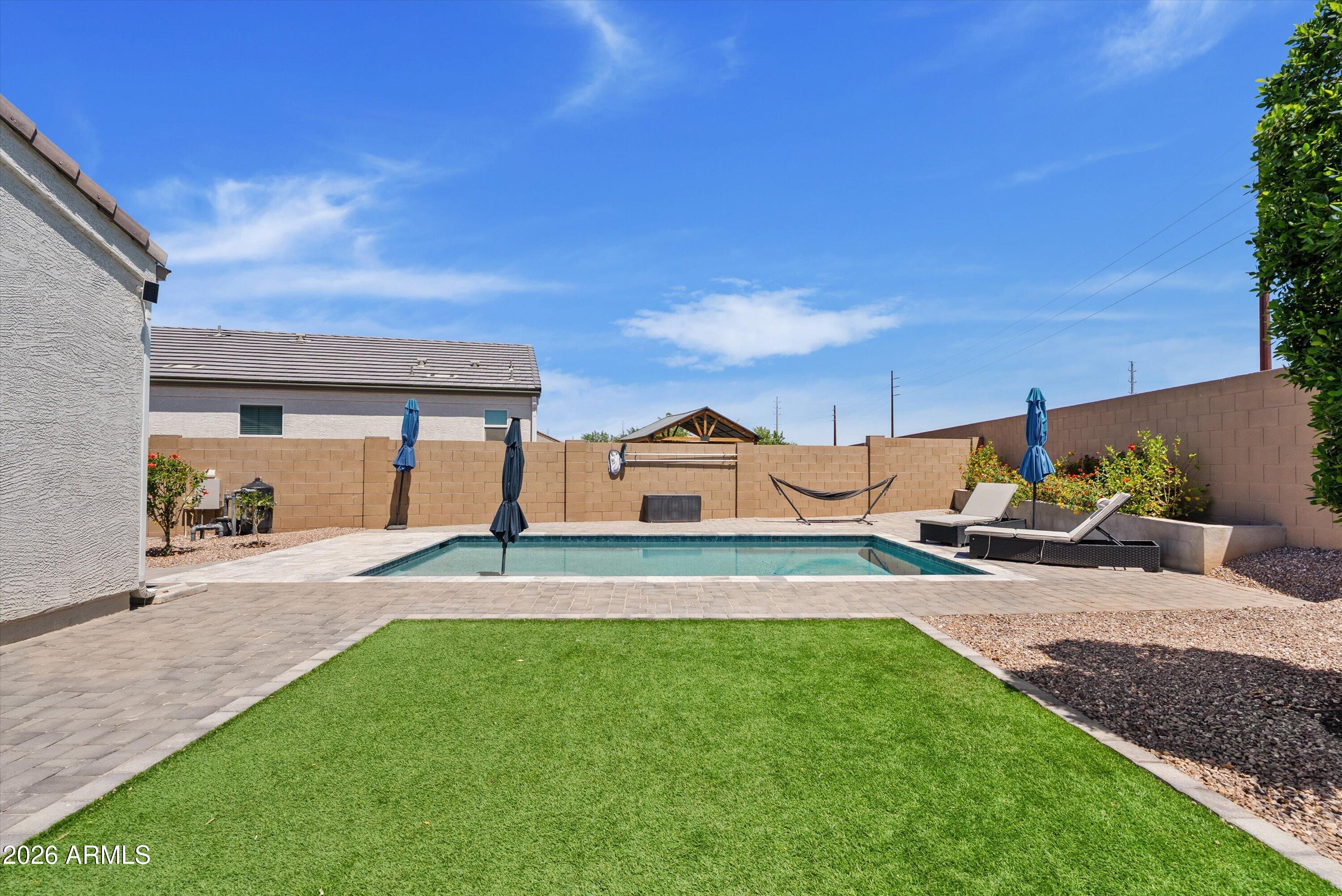 28567 N ONYX Road