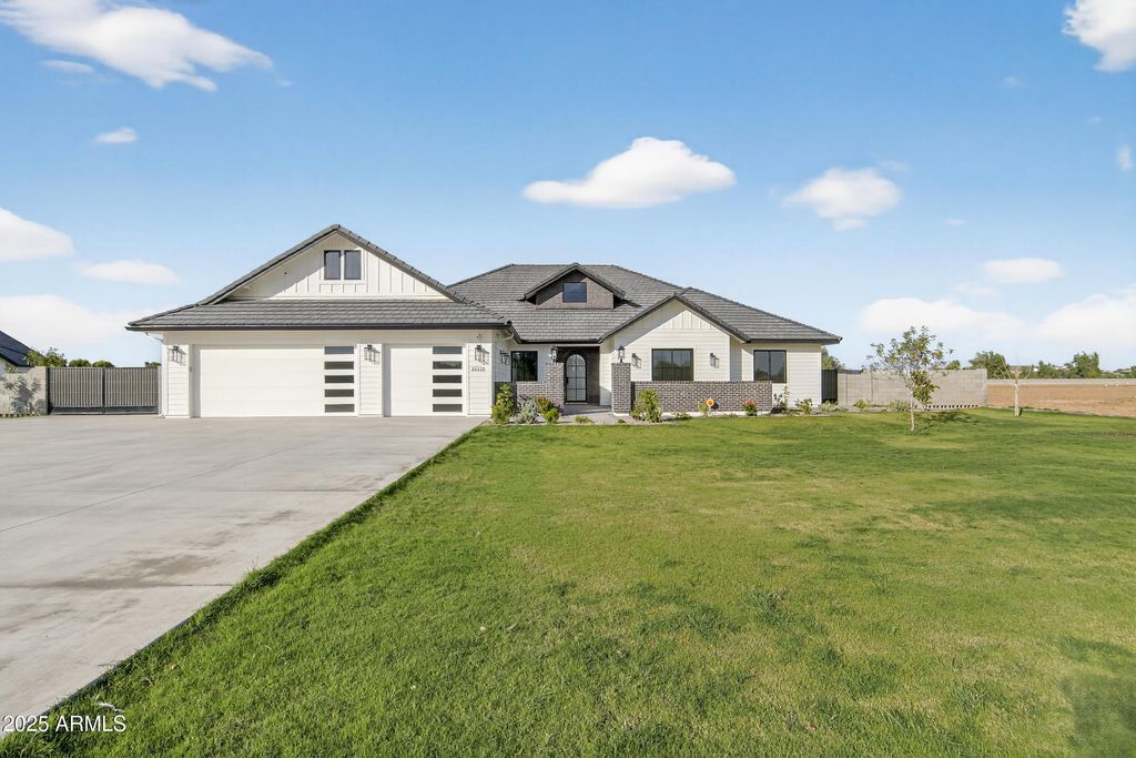 Photo of 22226 E Misty Court, Queen Creek, AZ 85142 (MLS # 6947966)