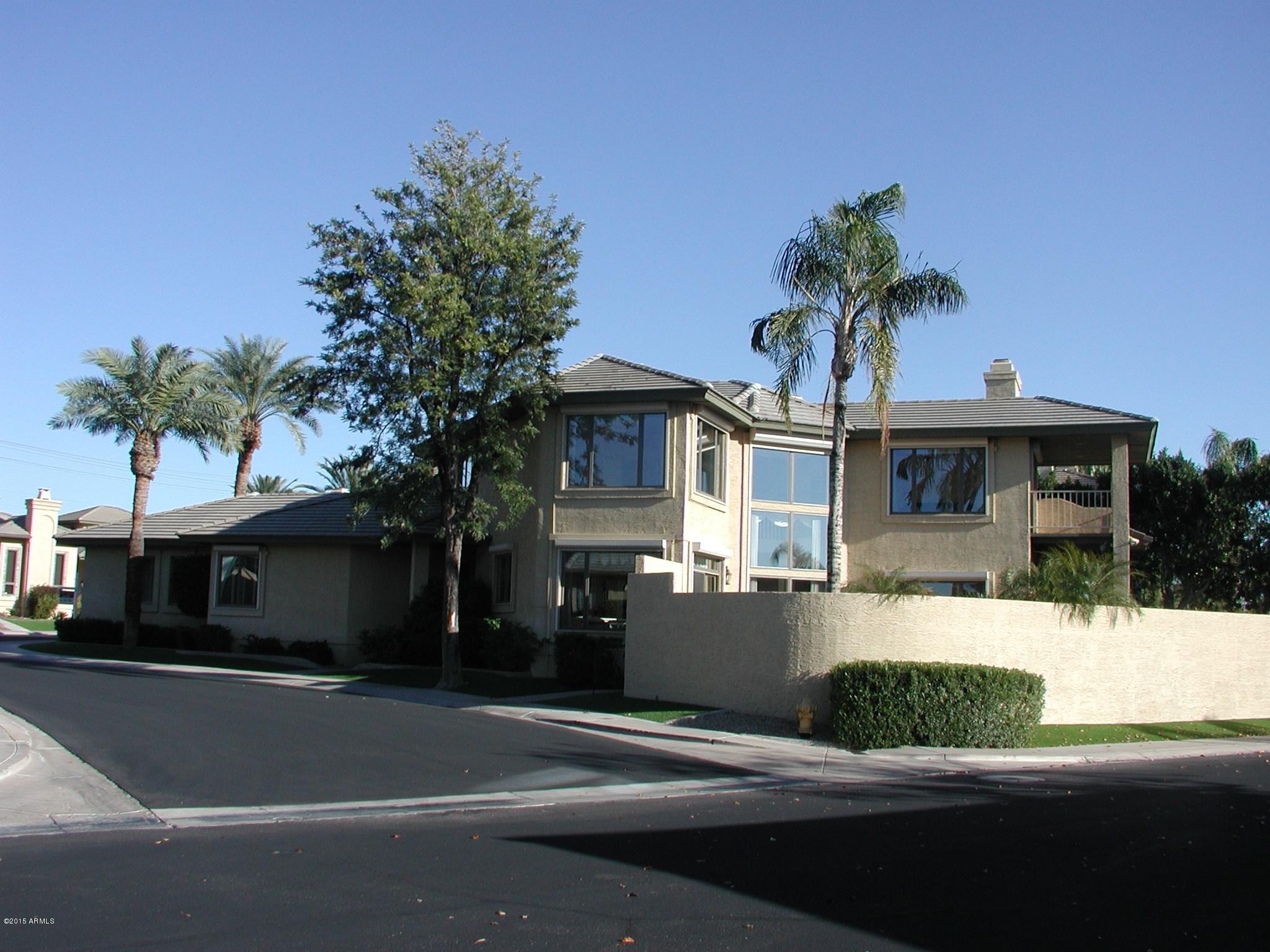Photo 1 of 8 — 3101 E SAN JUAN Avenue, Phoenix, AZ 85016