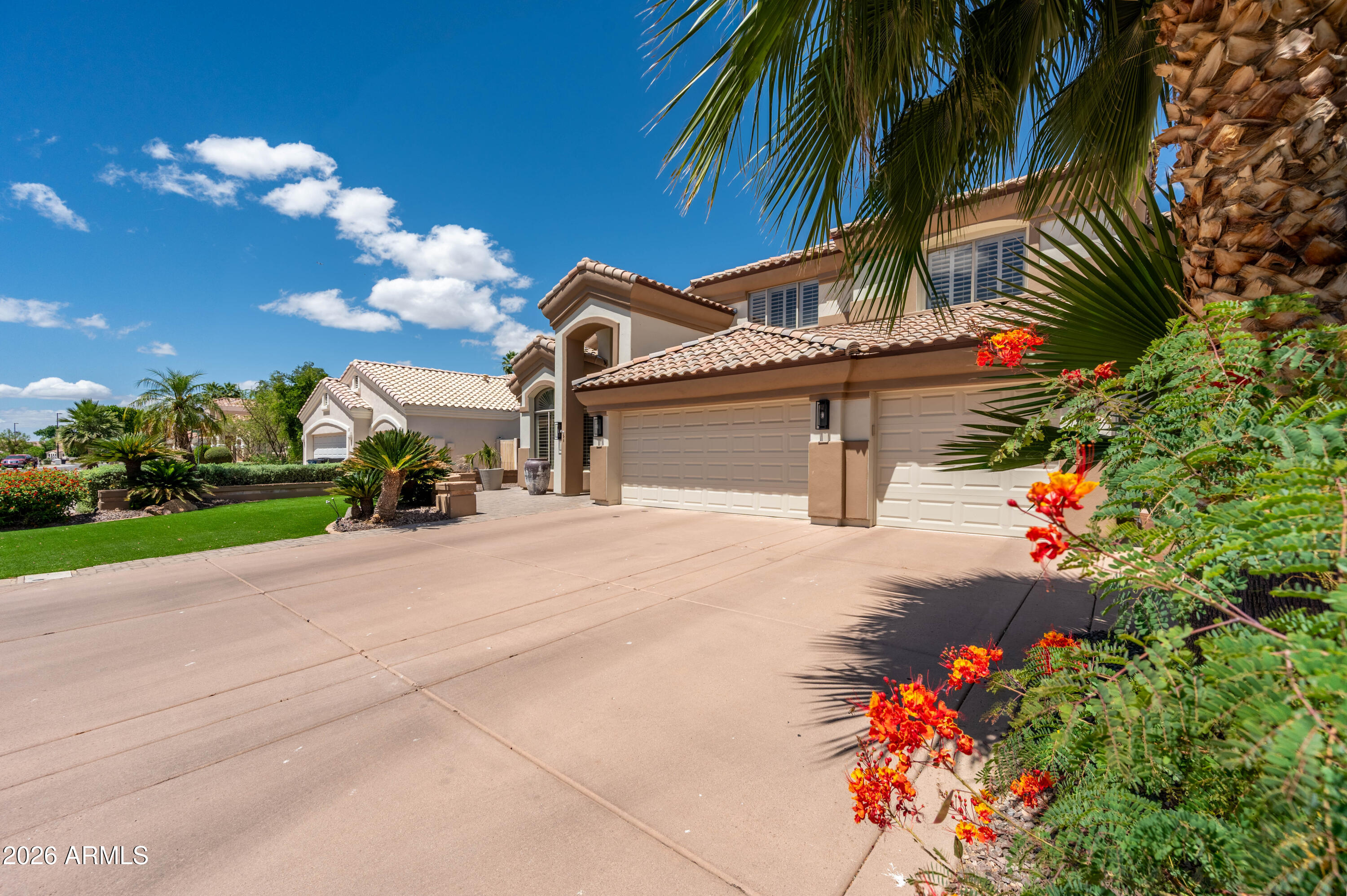 1442 E CATAMARAN Drive