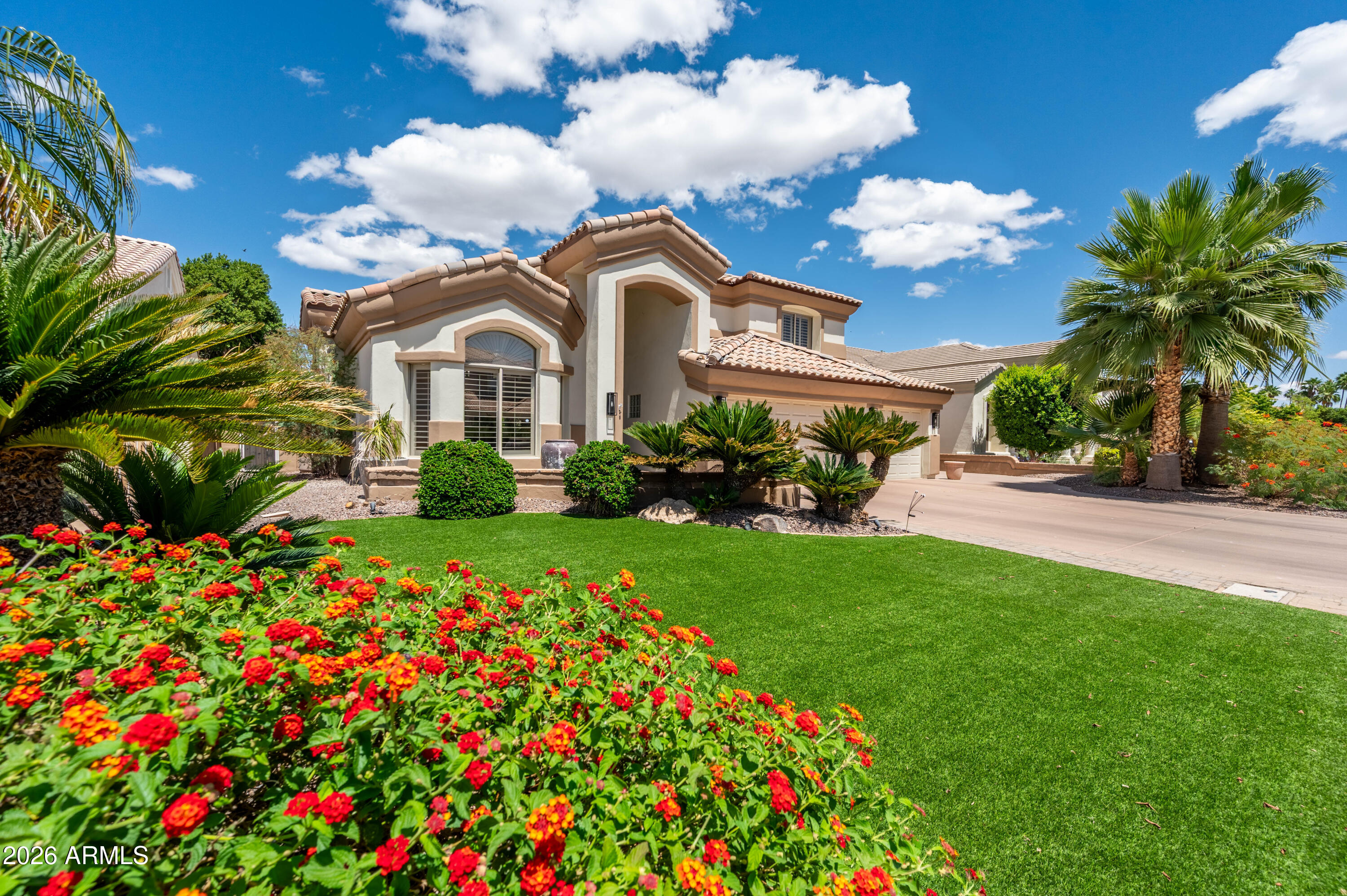 1442 E CATAMARAN Drive