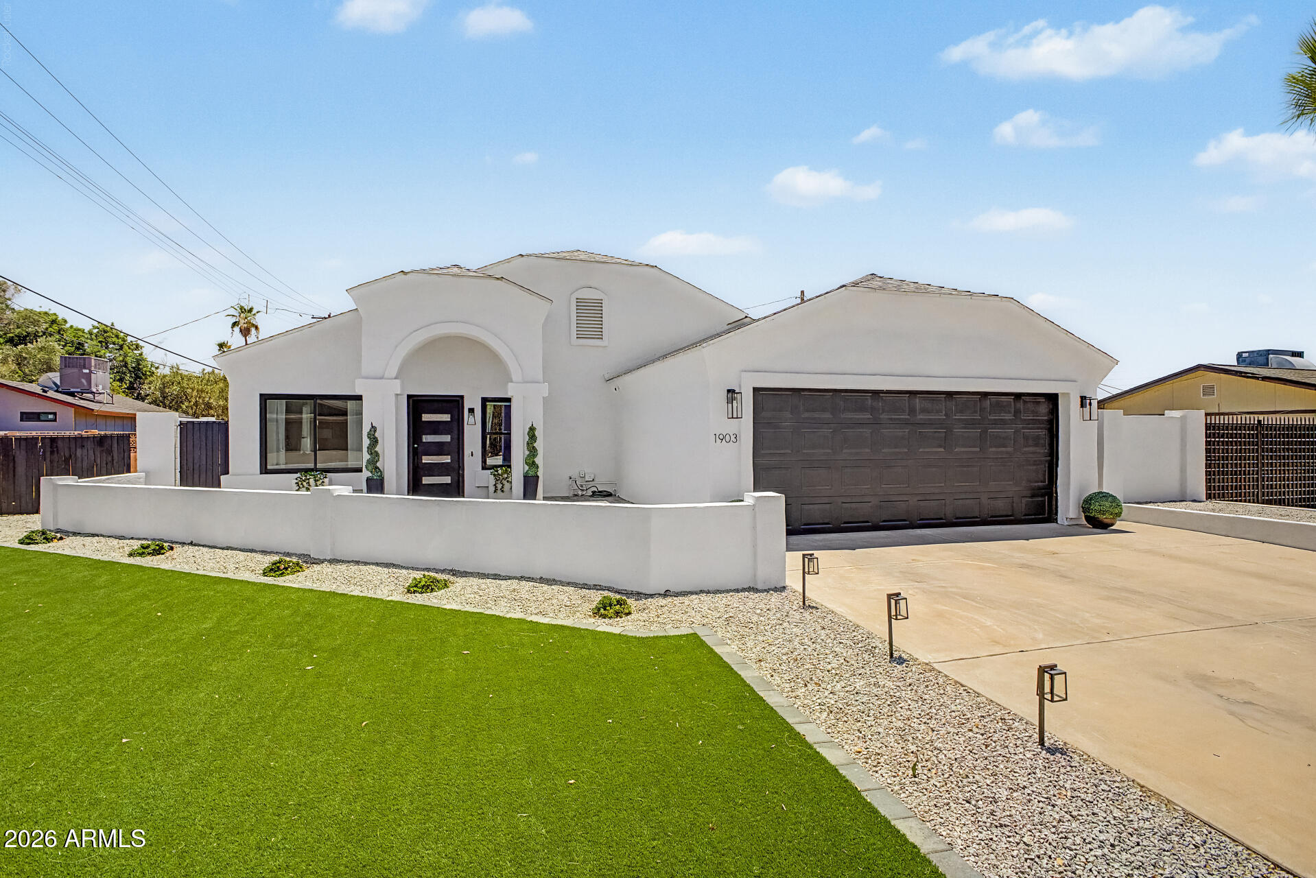 1903 E OCOTILLO Road