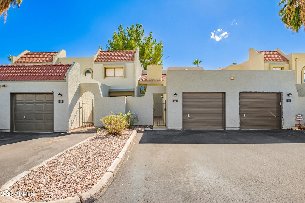 Photo of 2524 S El Paradiso #22, Mesa, AZ 85202 (MLS # 6934606)