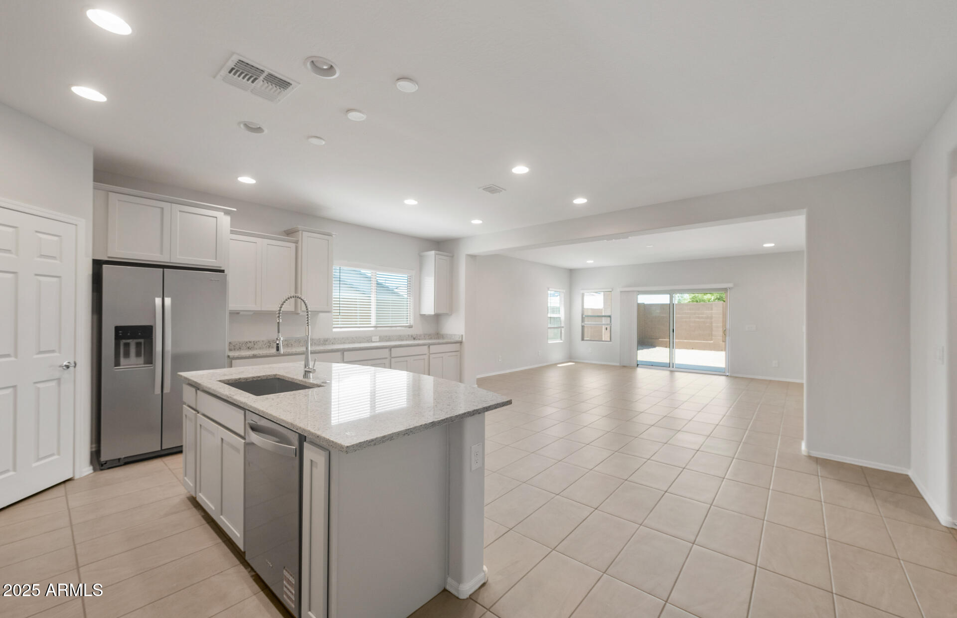 2600 N CORONADO Drive