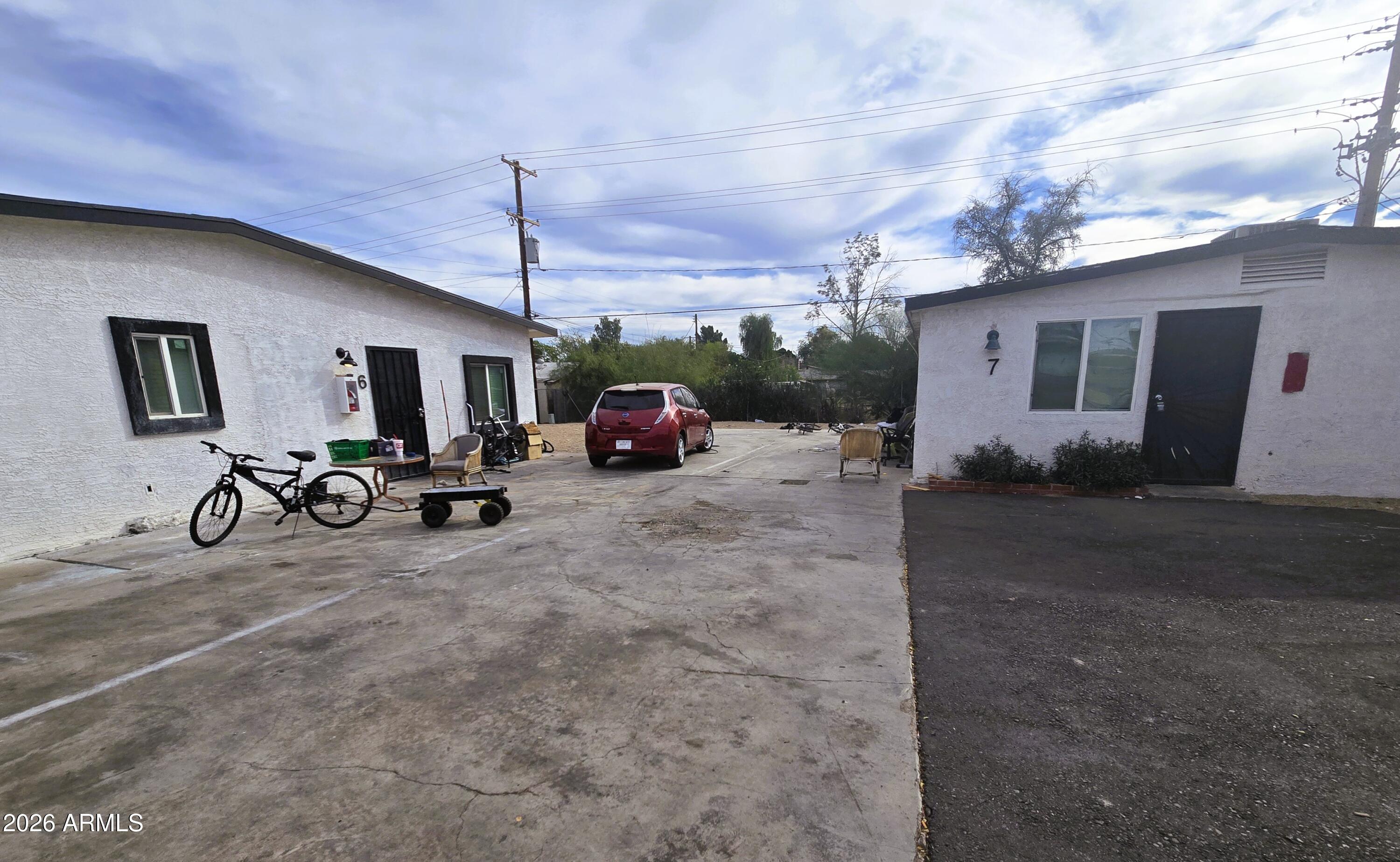 CAMELBACK GARDENS - Residential Income