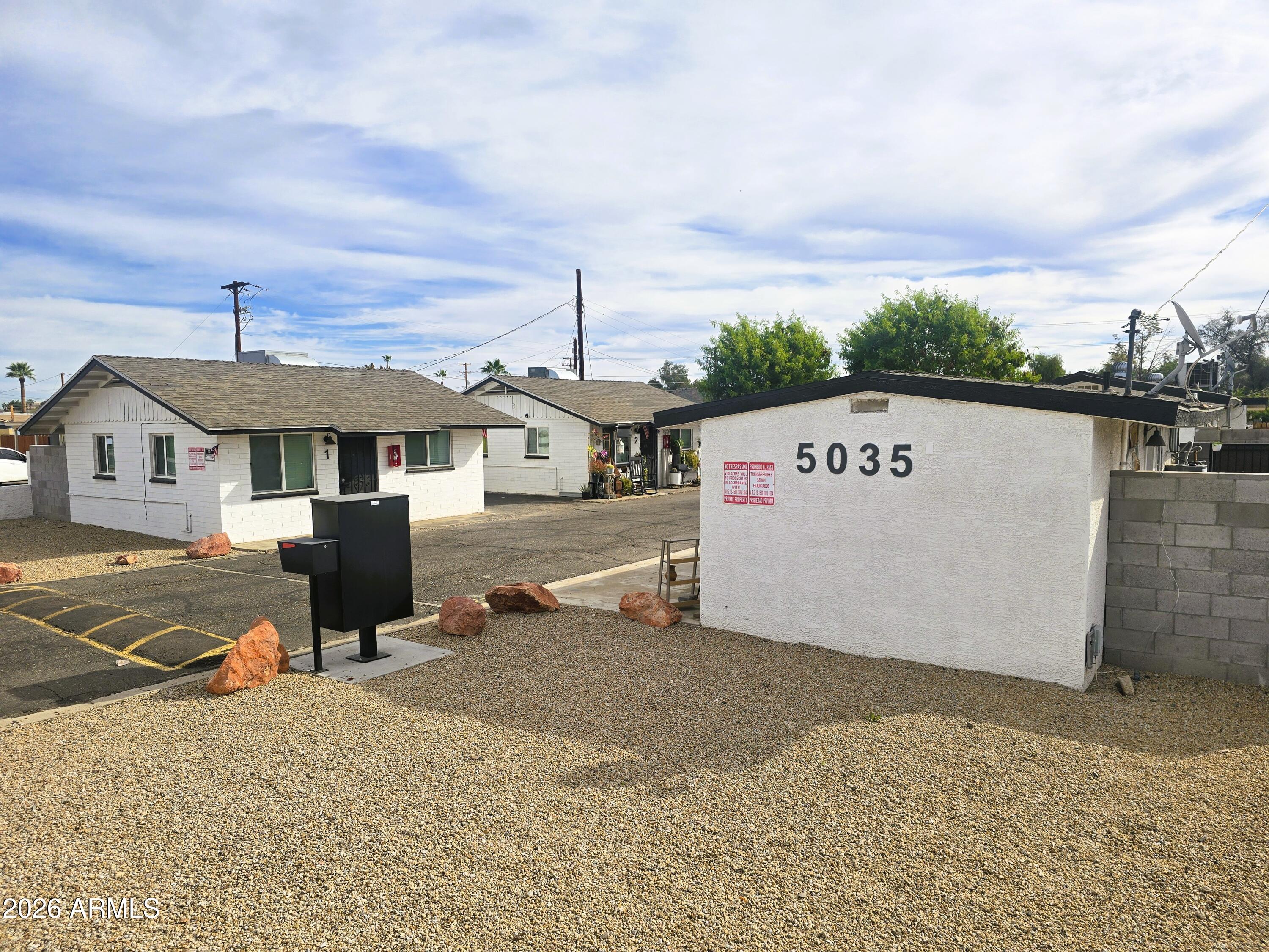 CAMELBACK GARDENS - Residential Income