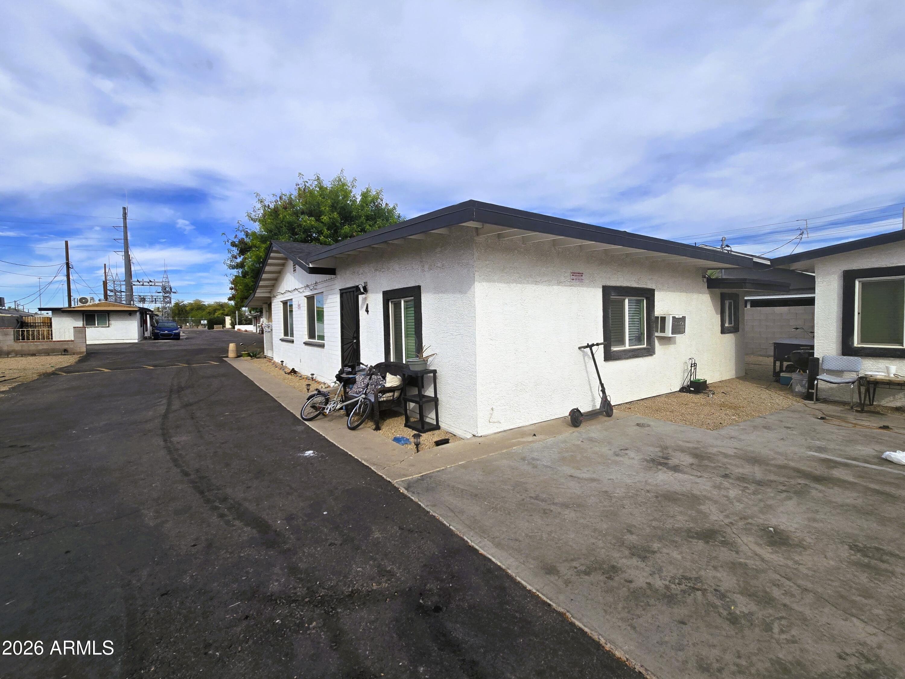 CAMELBACK GARDENS - Residential Income