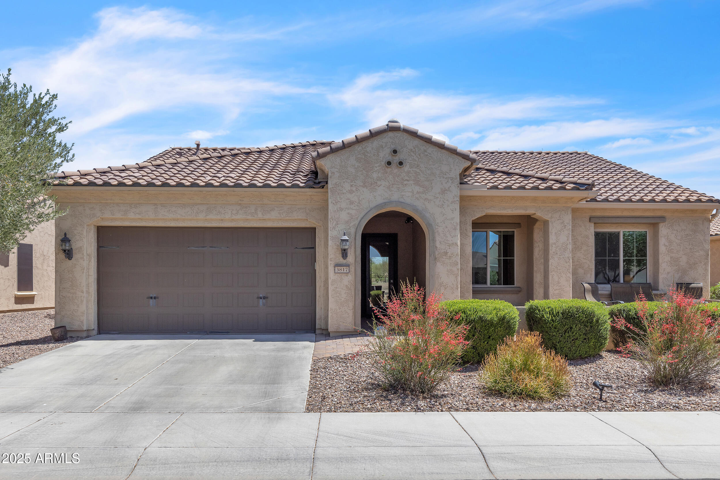 Homes 2 3817 N HUDSON Drive