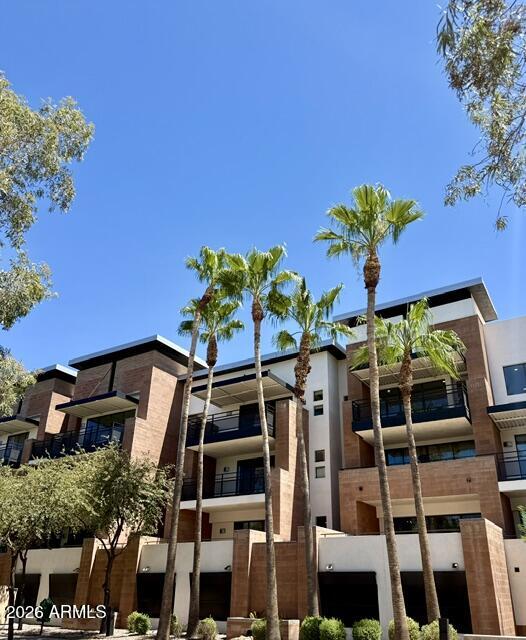 7126 E OSBORN Road 1005